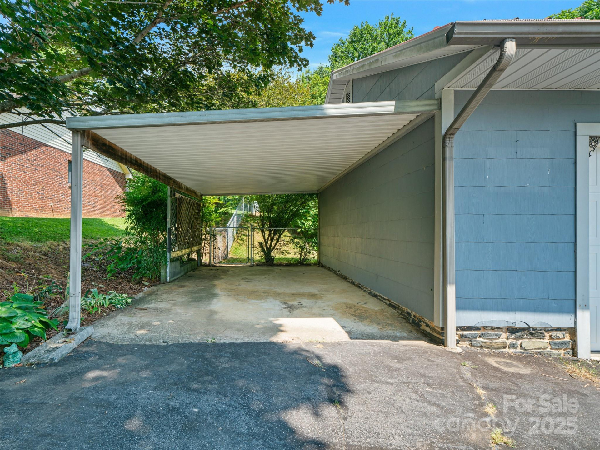 12 Robertson Street - Photo 35