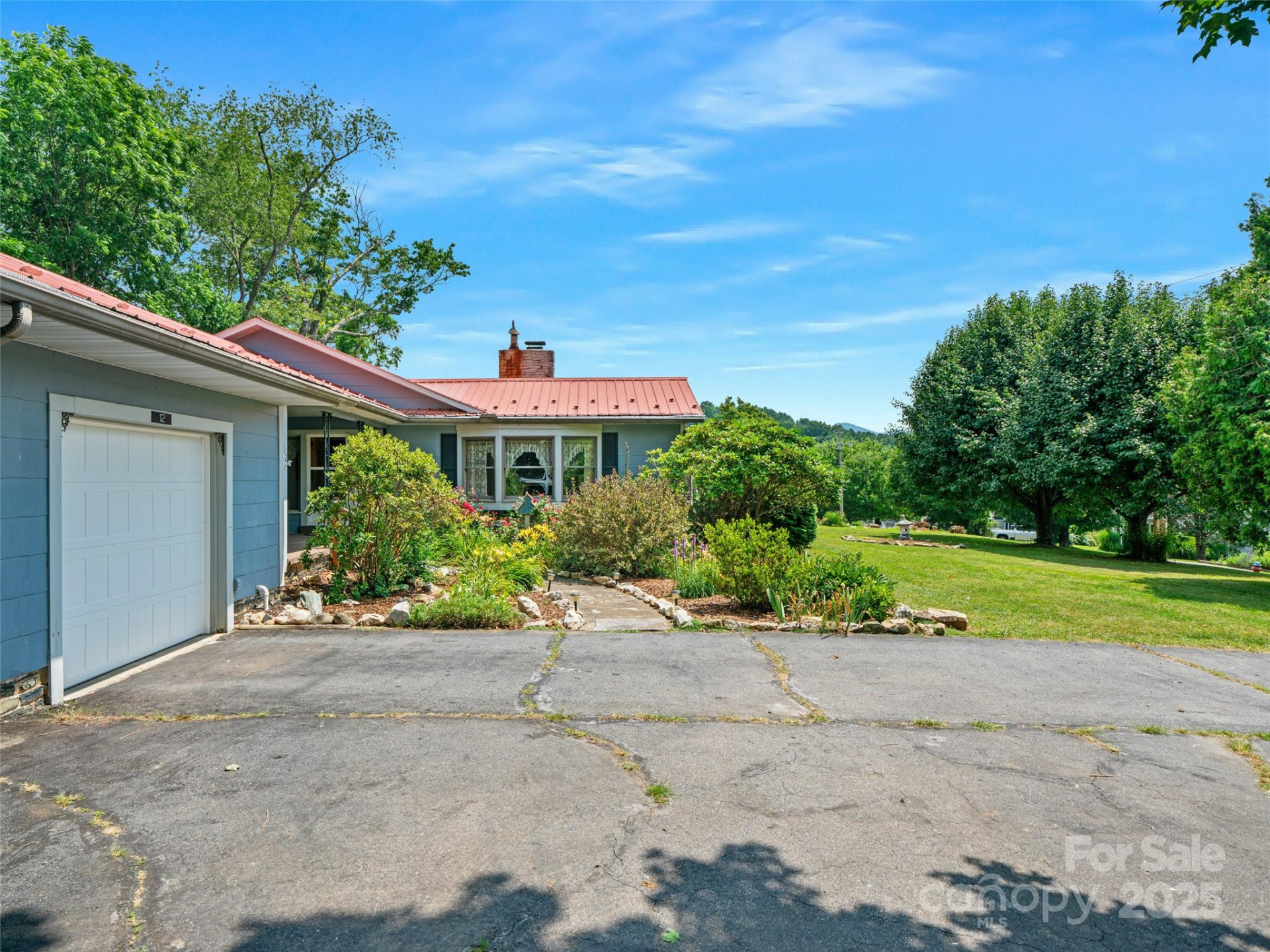 12 Robertson Street - Photo 37