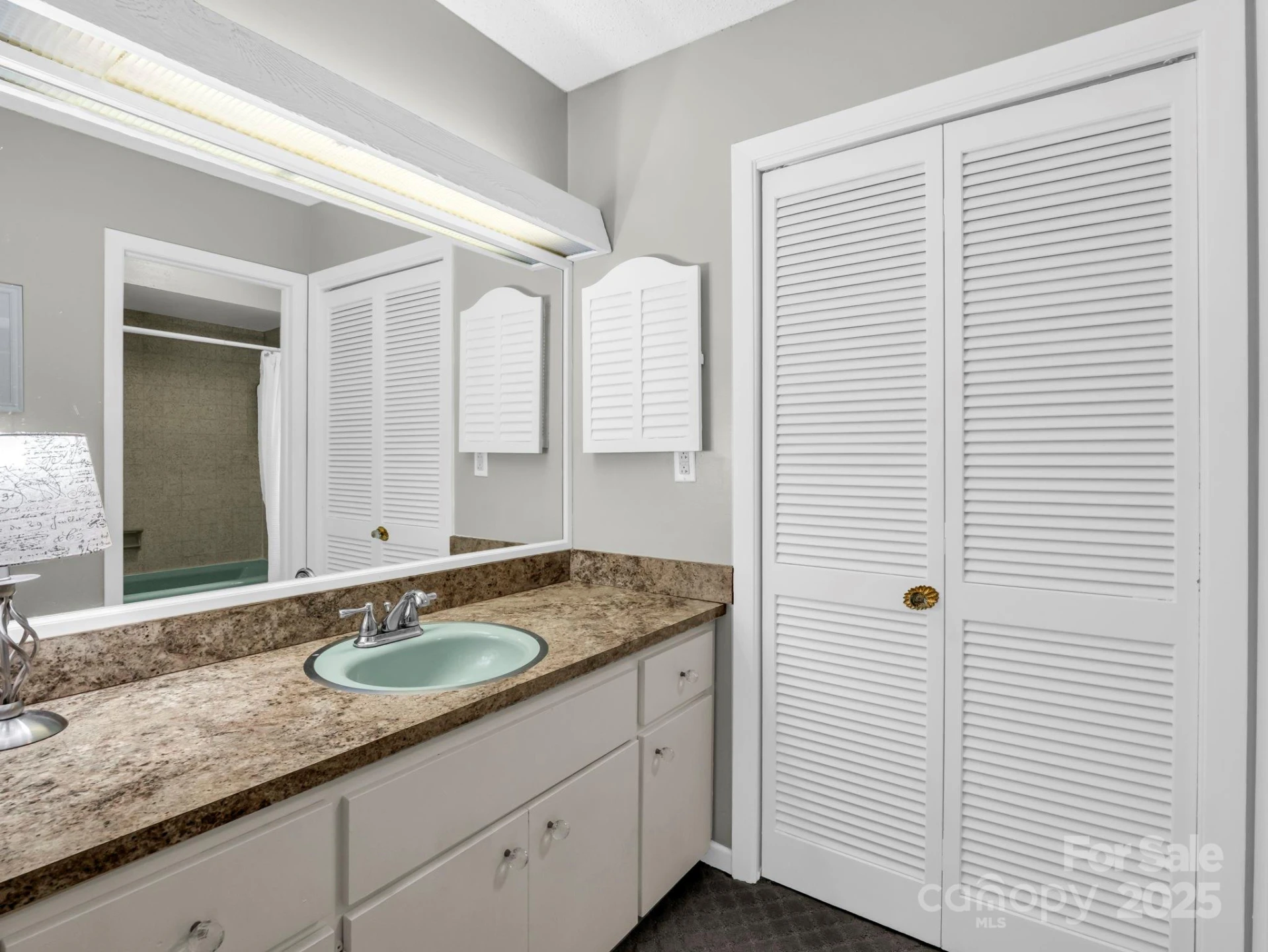 140 West Lake Drive #301 - Photo 20