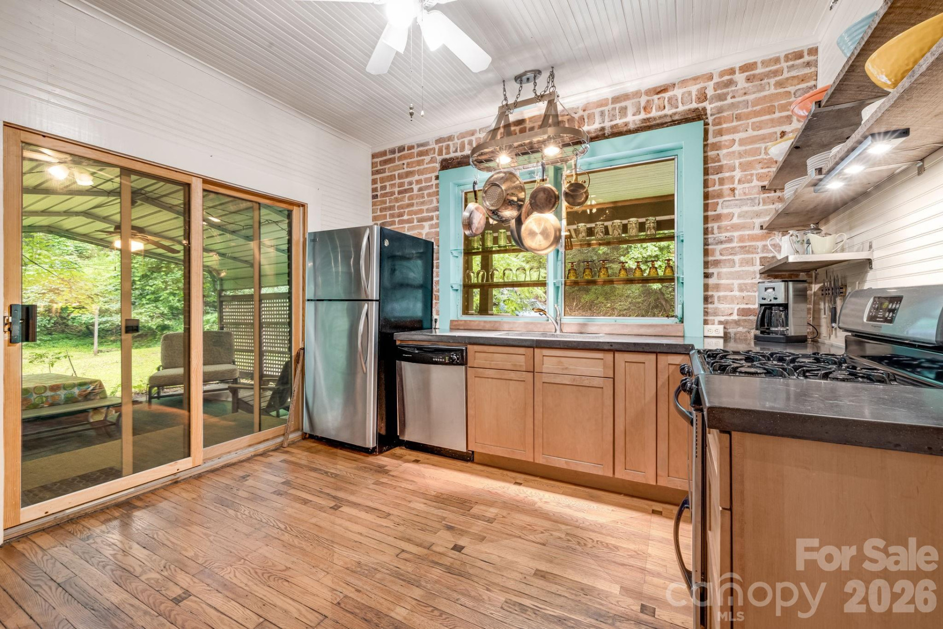 257 Henderson Drive - Photo 18