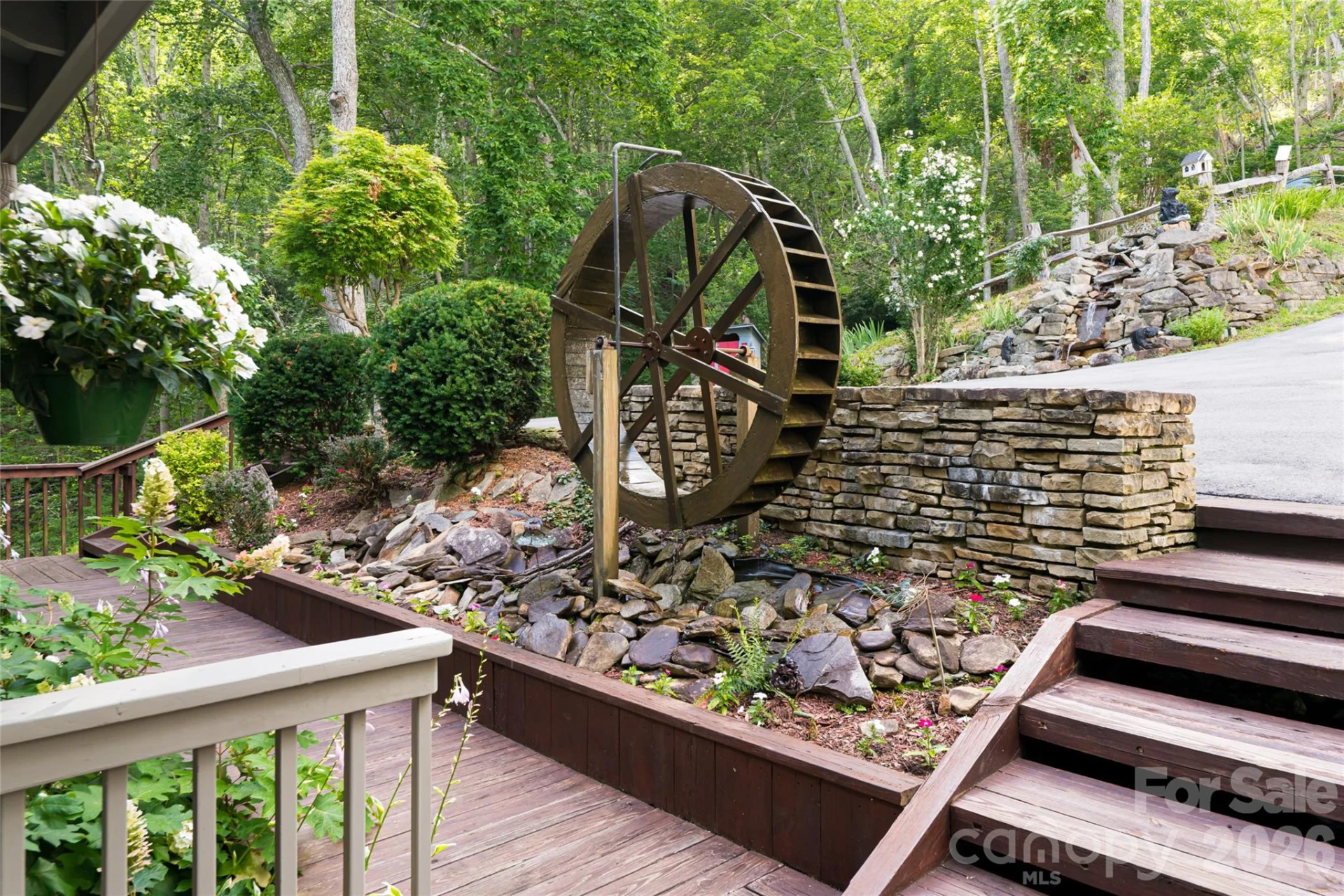 163 Tweetys Knoll - Photo 11