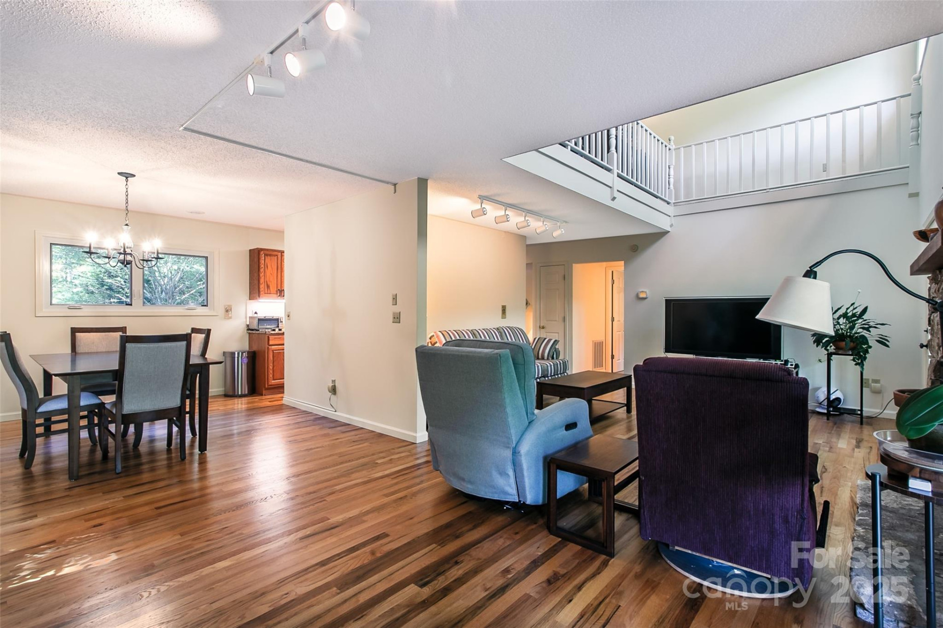 263 Ugedaliyvi Court - Photo 5