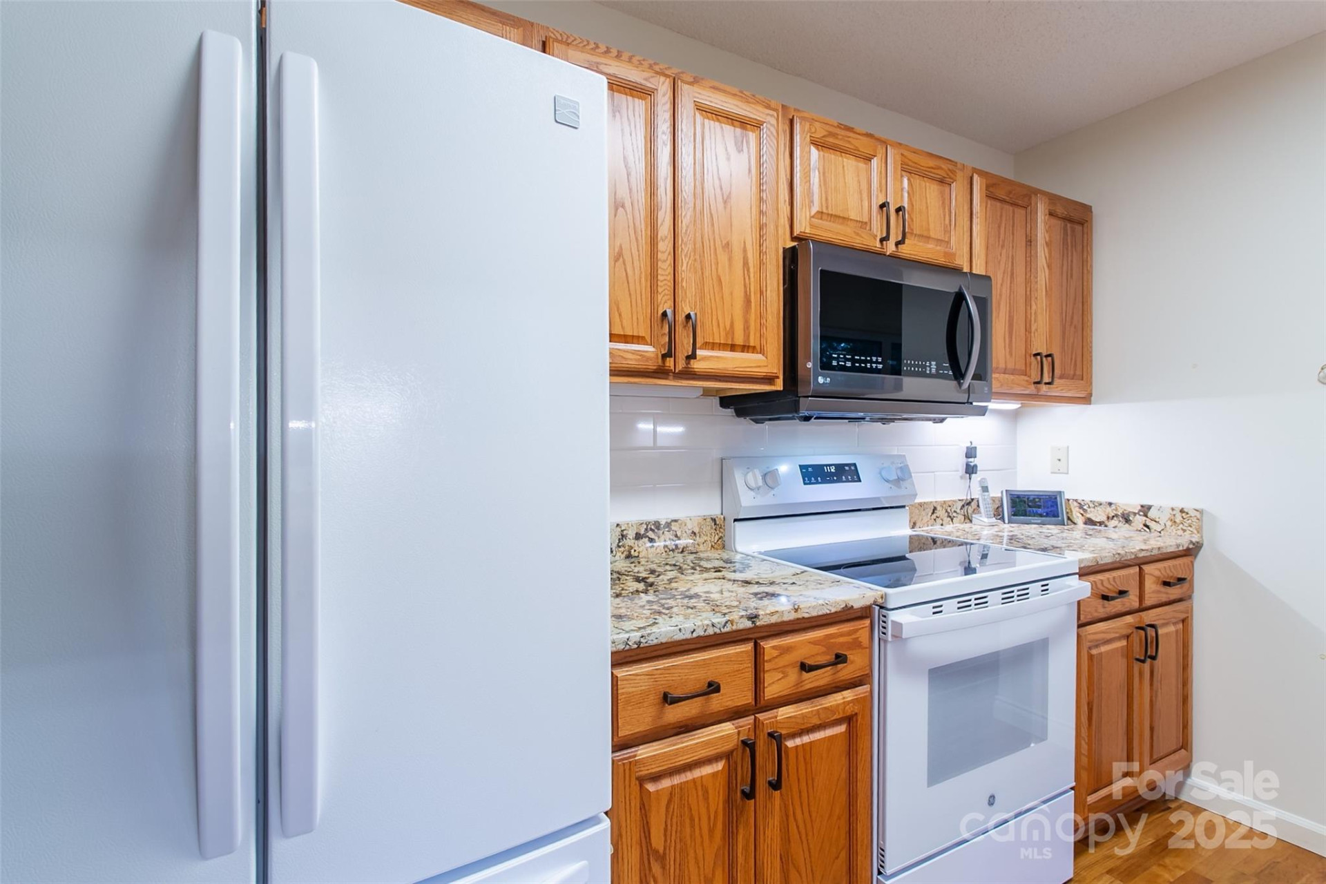 263 Ugedaliyvi Court - Photo 10