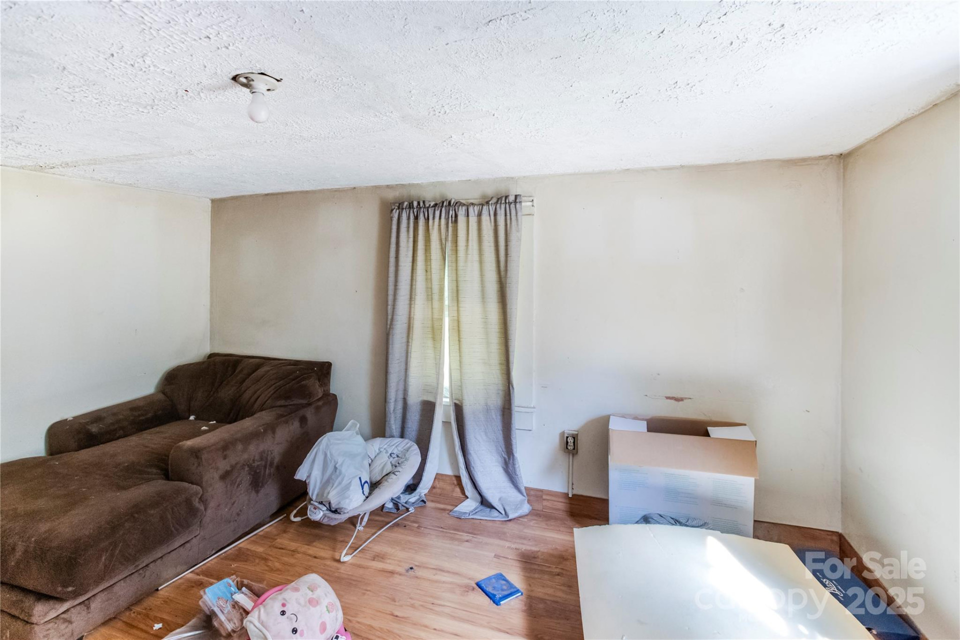 401 Ray Street - Photo 2