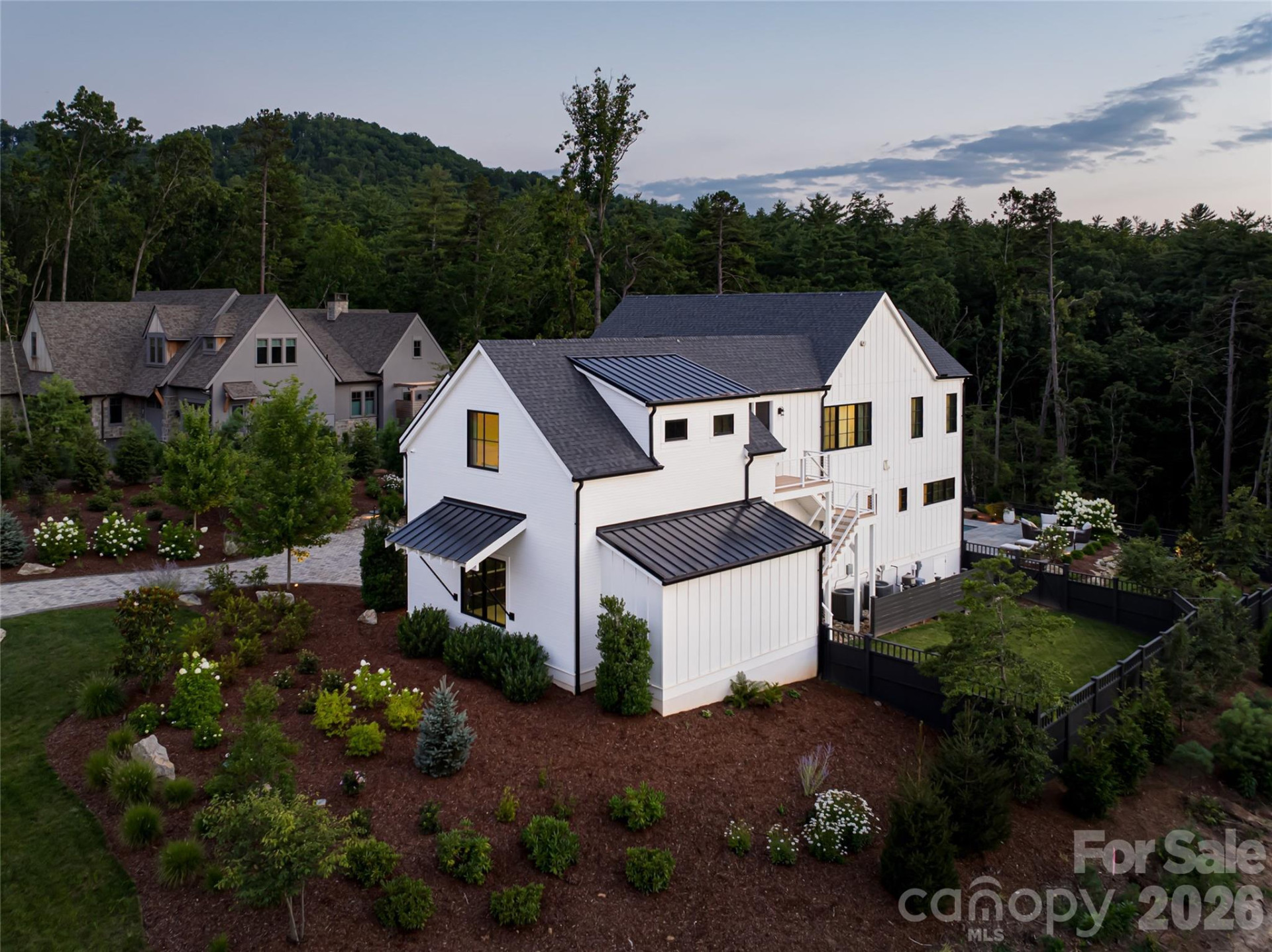 320 Flowering Vine Court - Photo 41