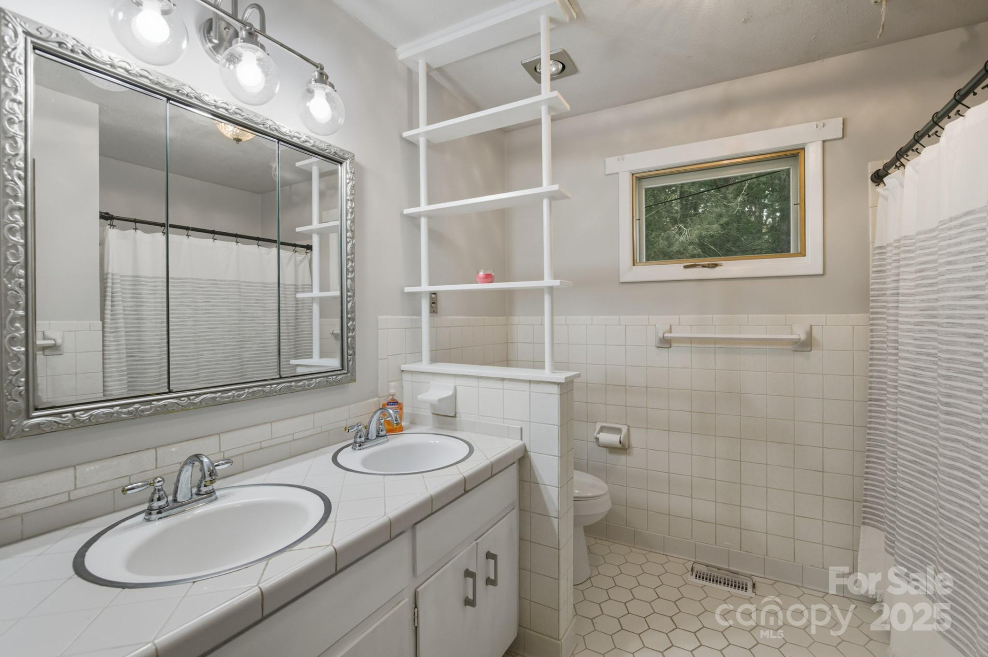 3321 Hollyhill Circle - Photo 16