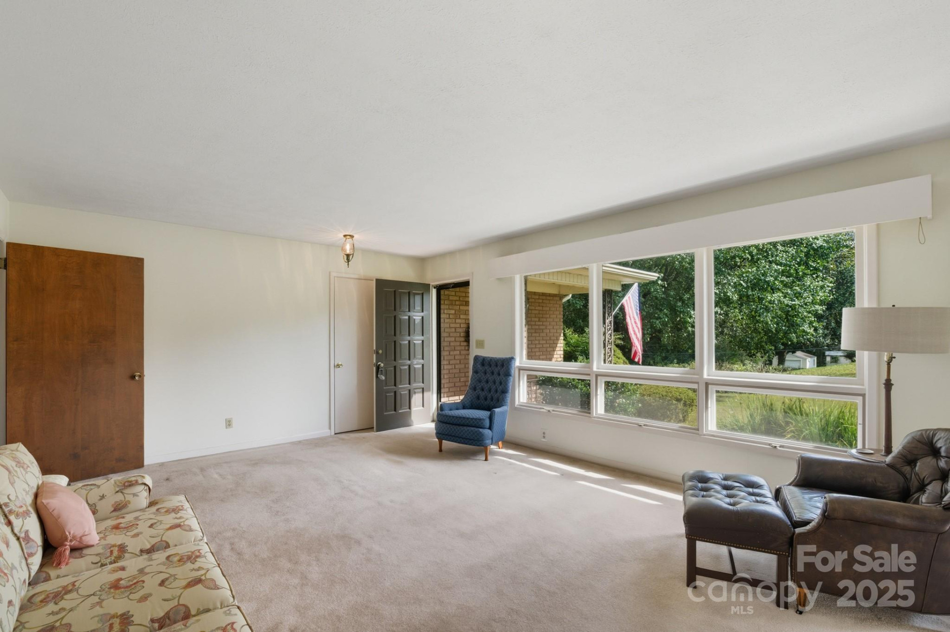3321 Hollyhill Circle - Photo 6