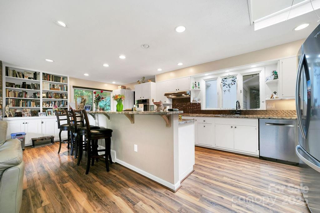 1315 Glen Cannon Drive - Photo 7