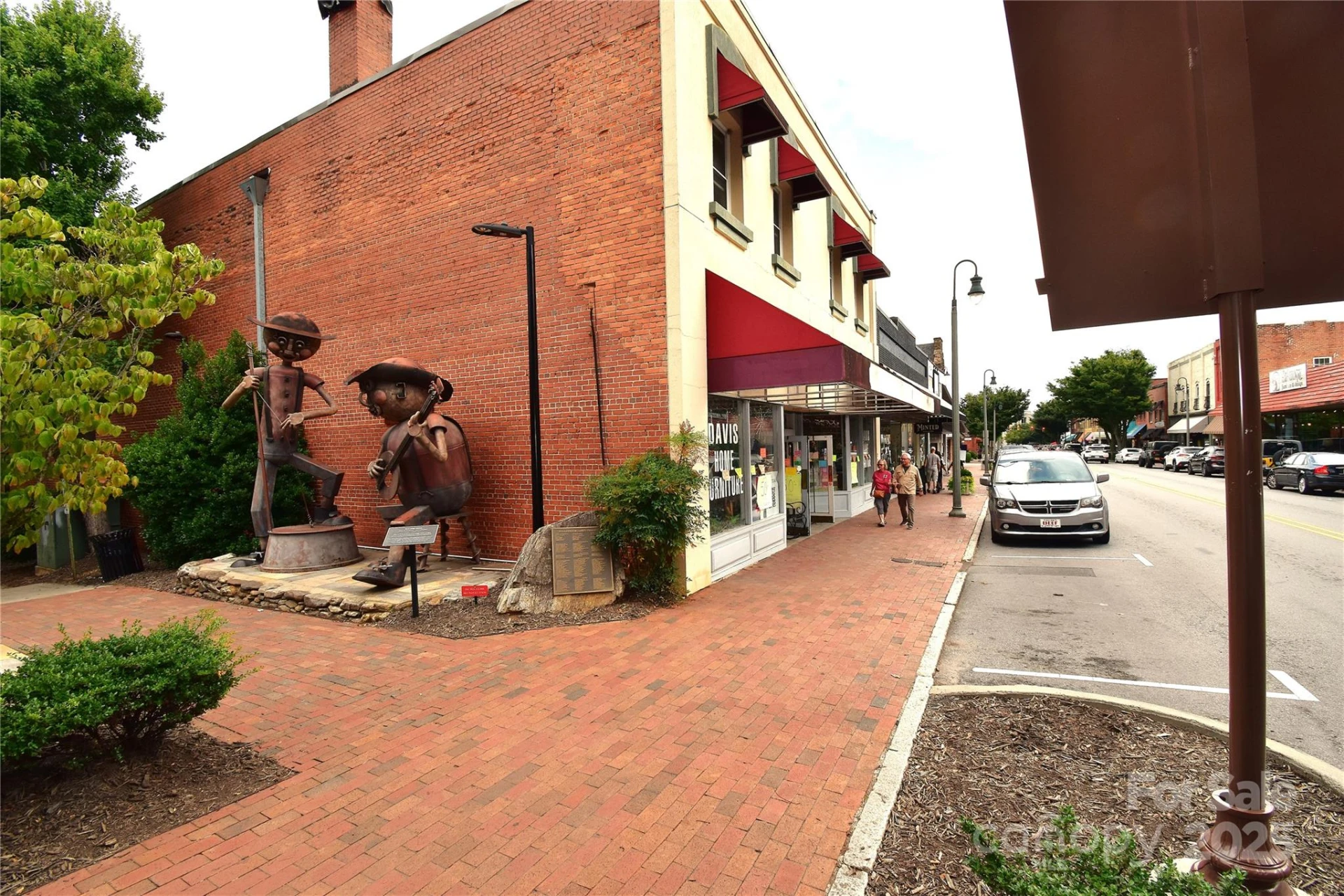 93 Main Street - Photo 2