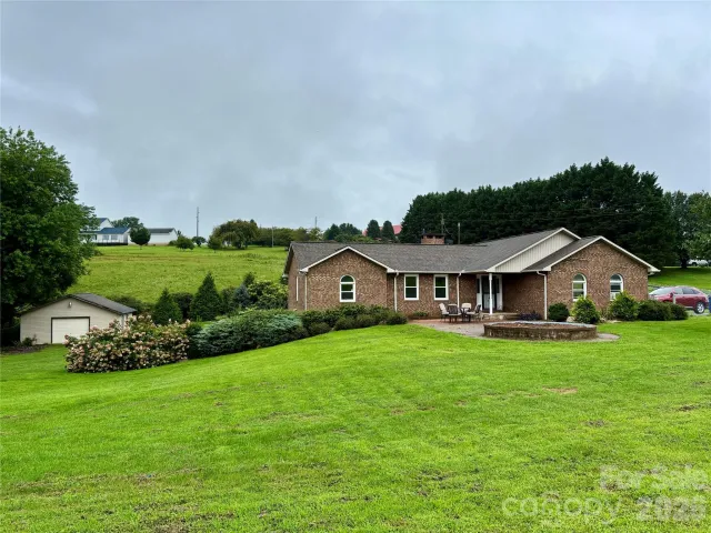 1633 Jamestown Road