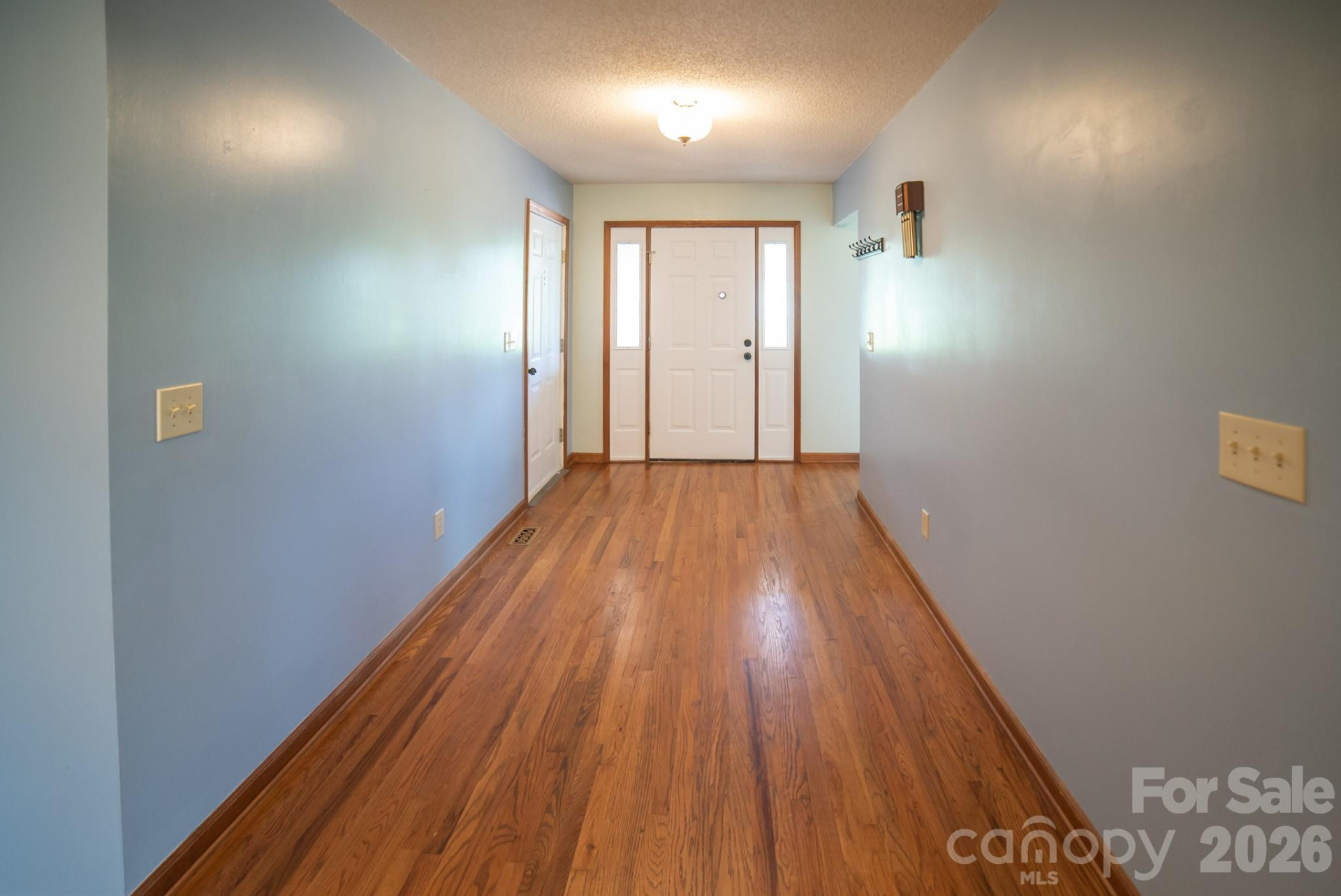 1633 Jamestown Road - Photo 3