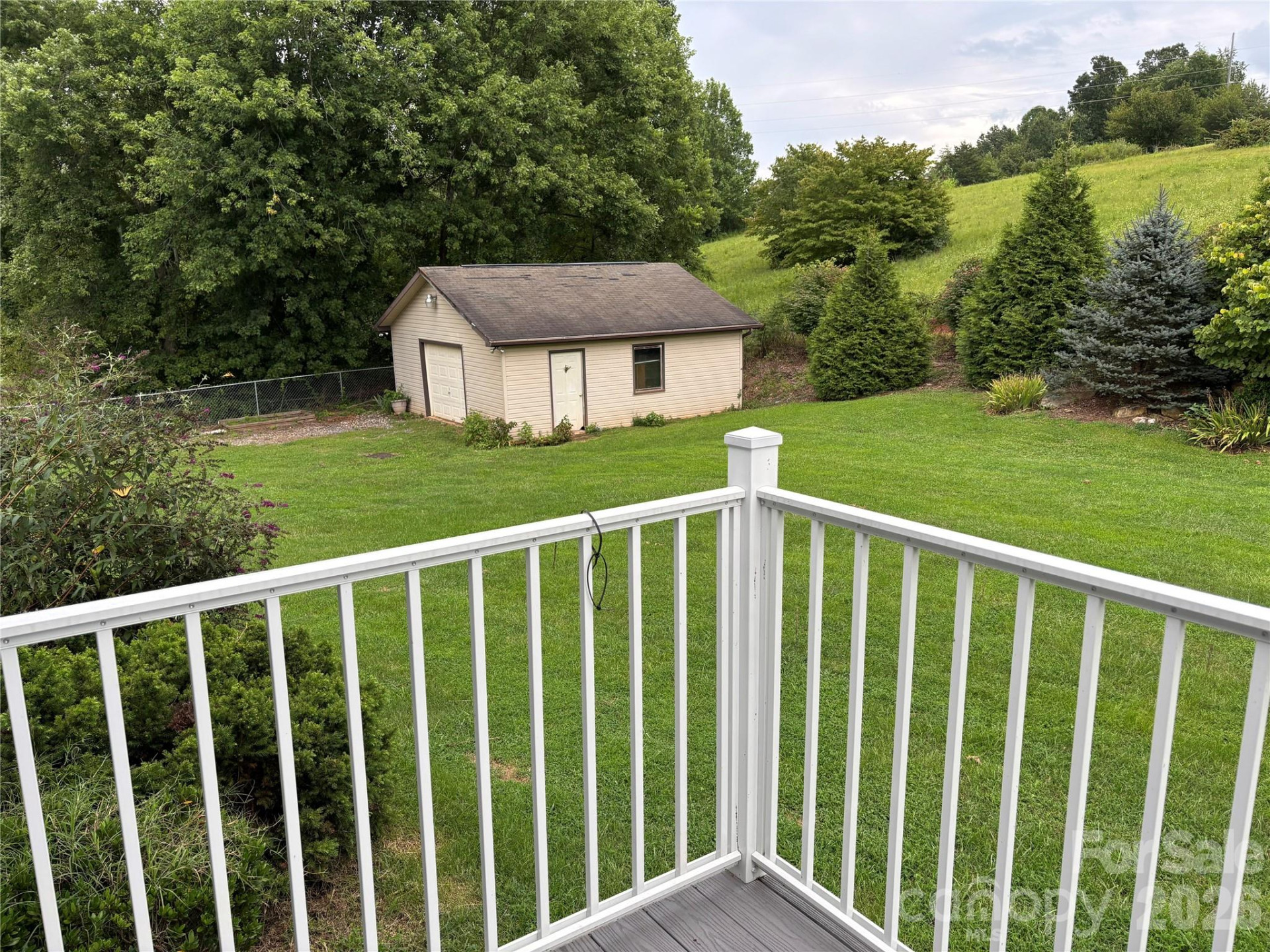 1633 Jamestown Road - Photo 32