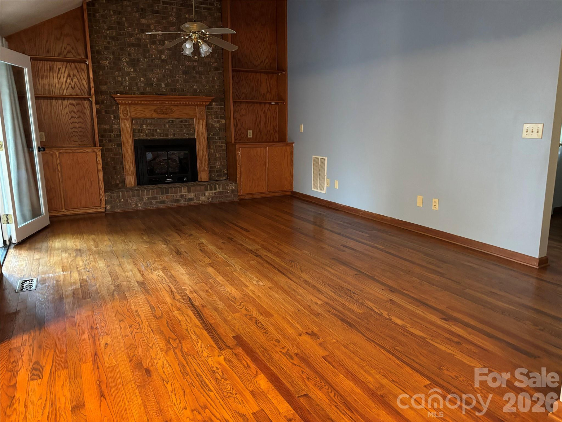 1633 Jamestown Road - Photo 5