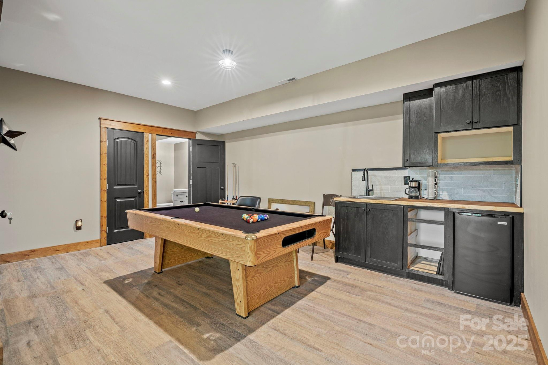 211 Wimbledon Court - Photo 33