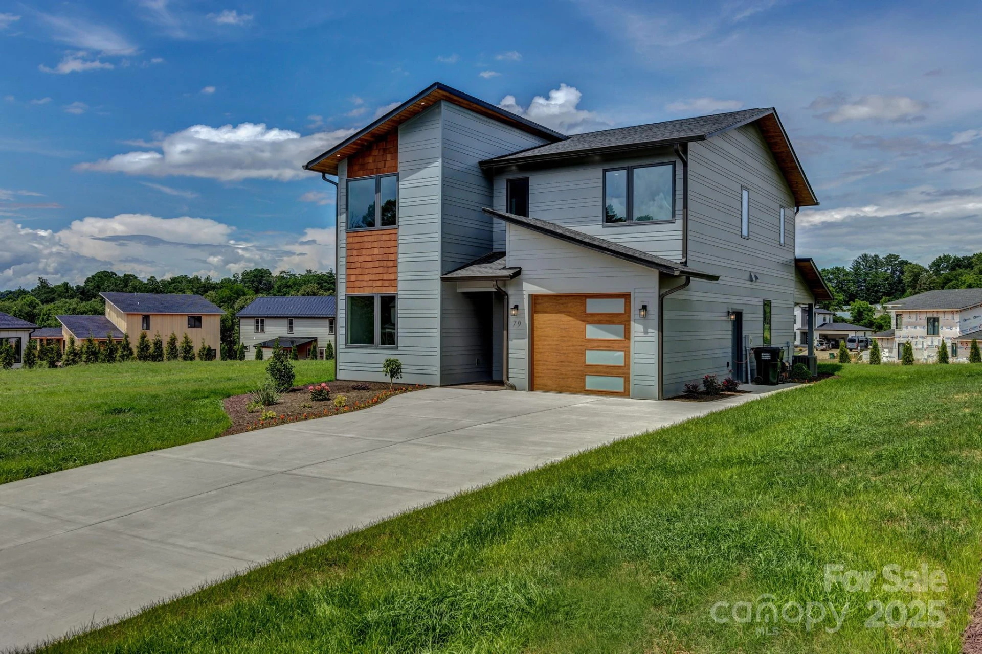 79 Scott Meadows Drive - Photo 2