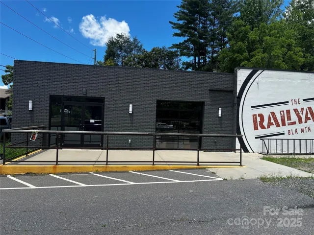 141 Ridgeway Boulevard, Black Mountain, NC, 28711