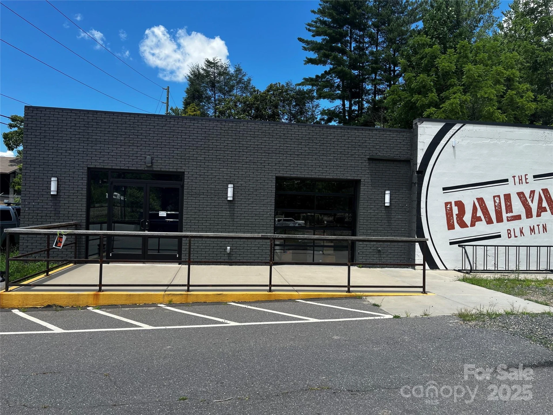 141 Ridgeway Boulevard