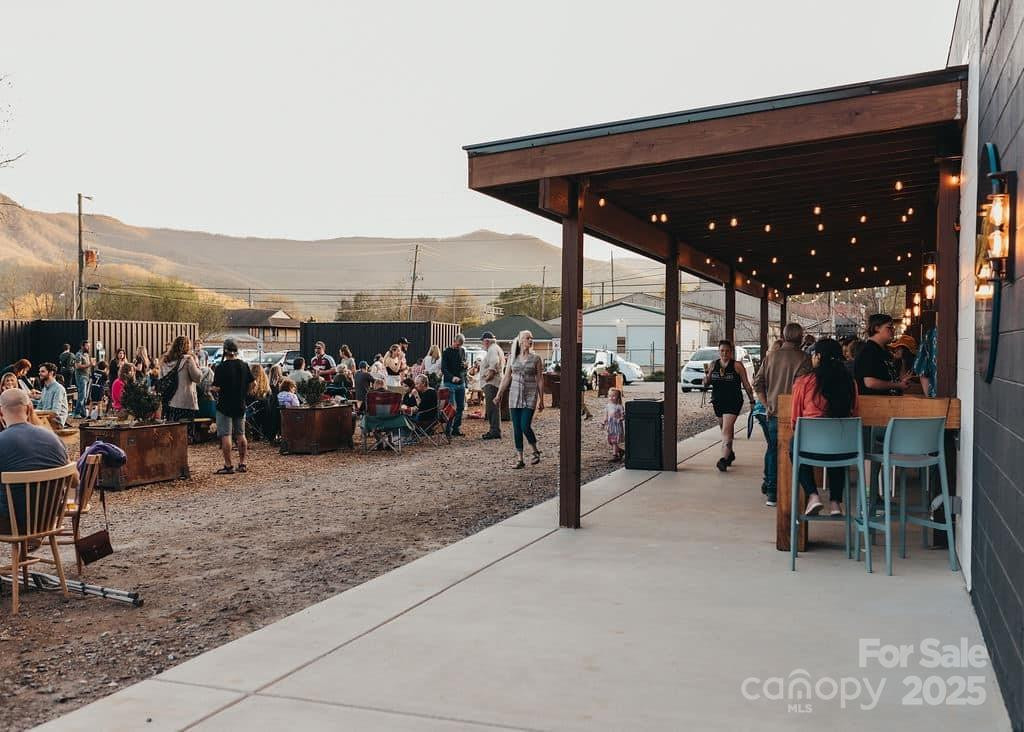 141 Ridgeway Boulevard - Photo 15