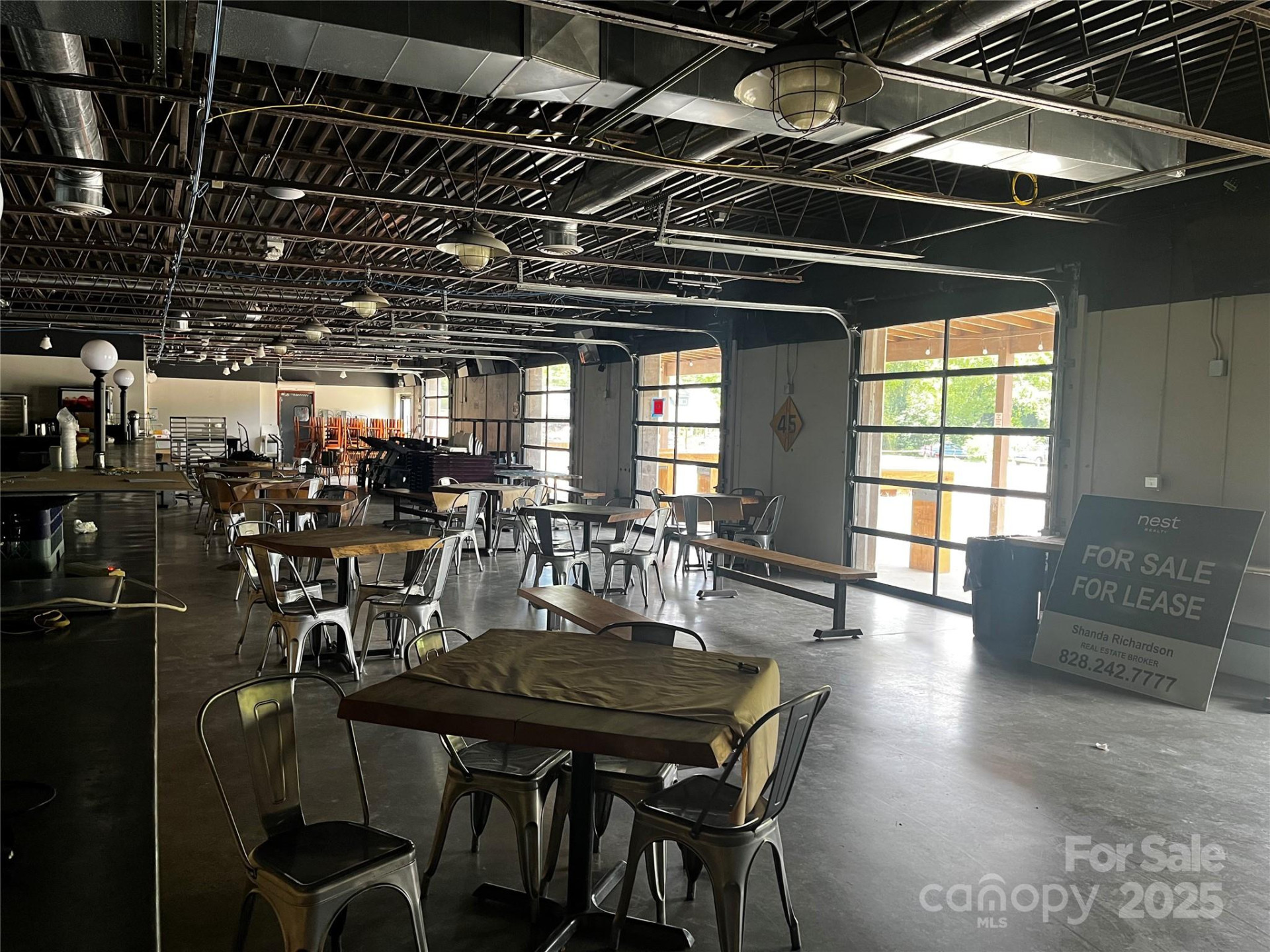 141 Ridgeway Boulevard - Photo 4