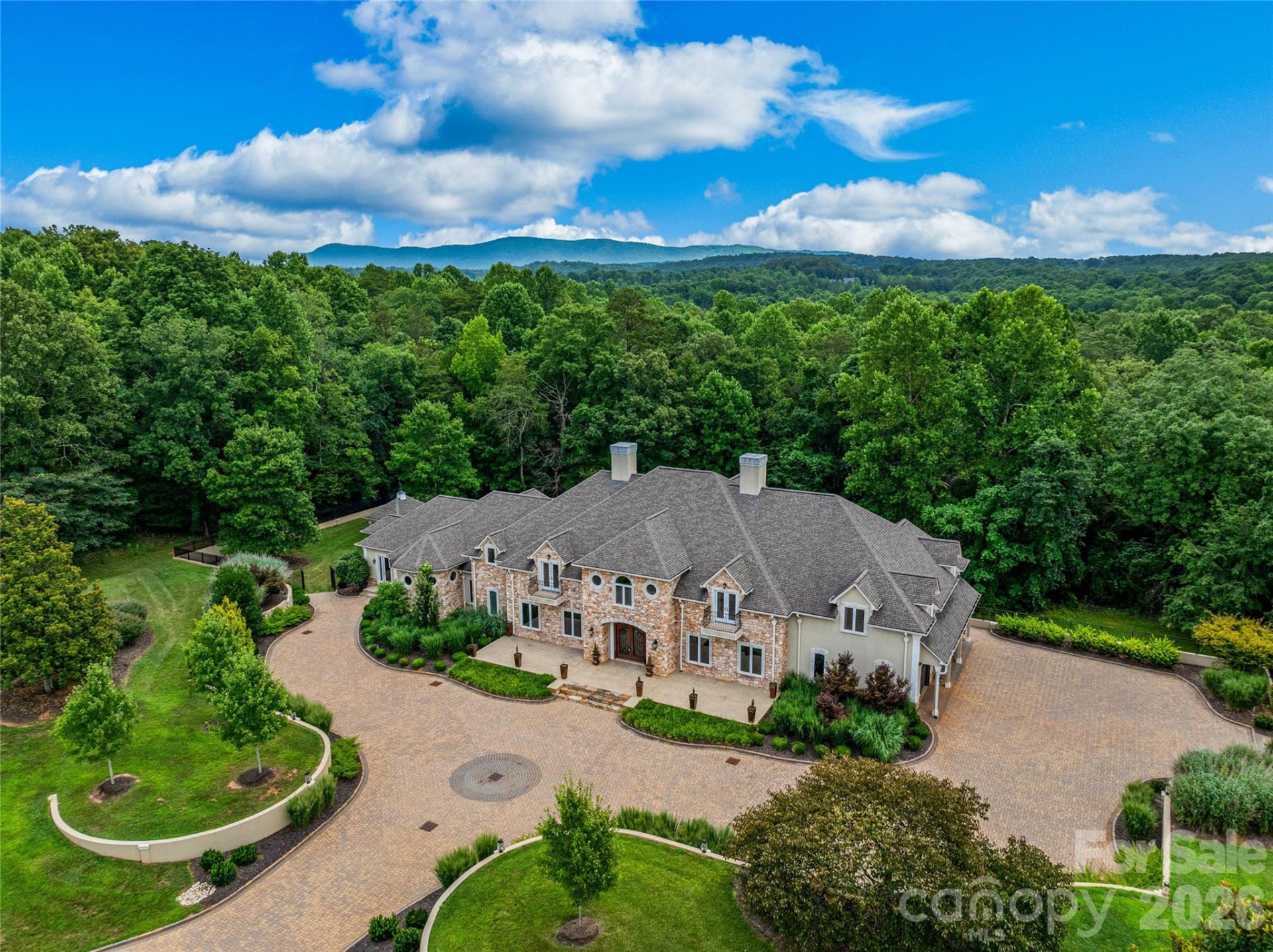 1090 Pearidge Road - Photo 2