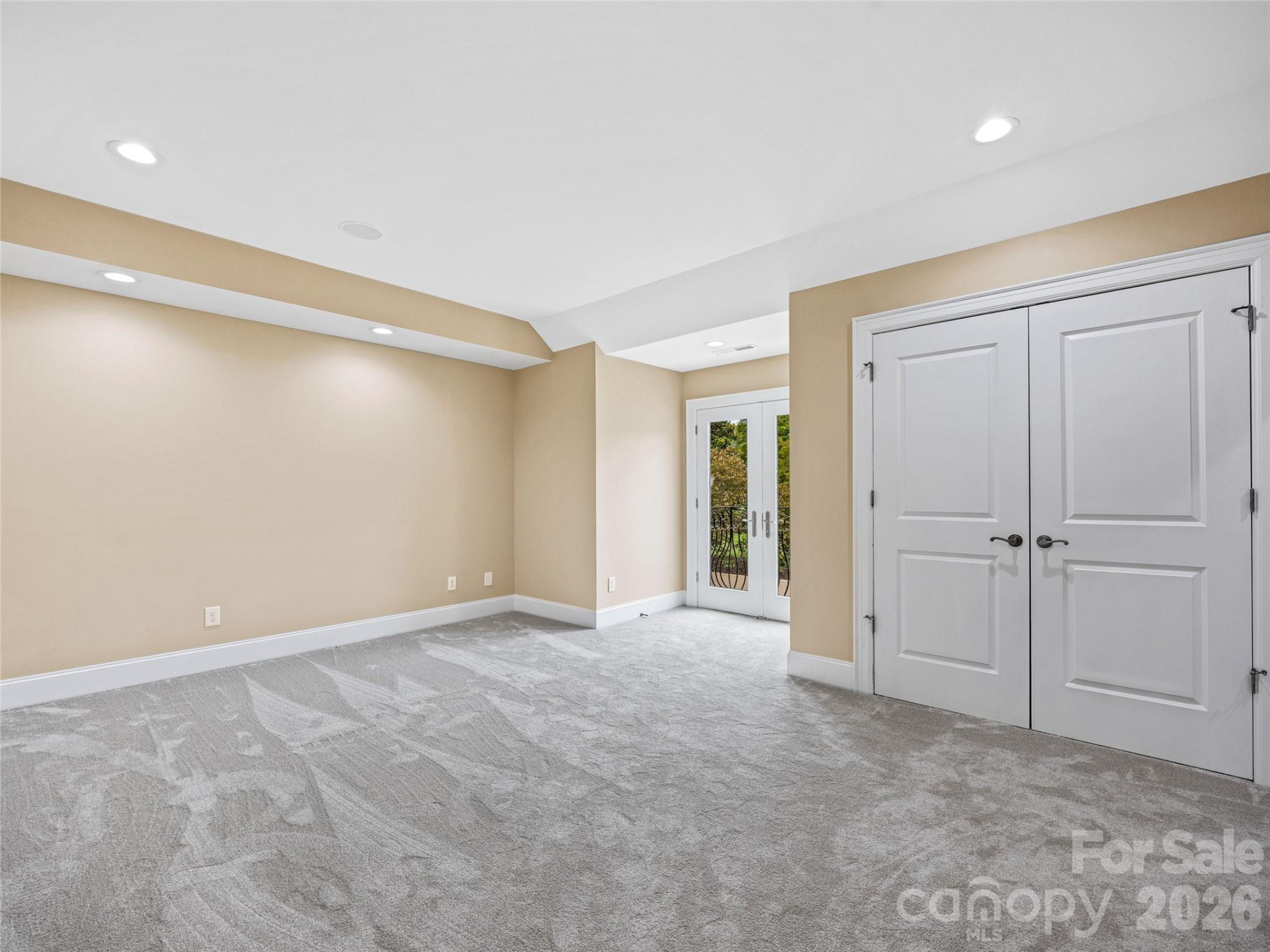 1090 Pearidge Road - Photo 30