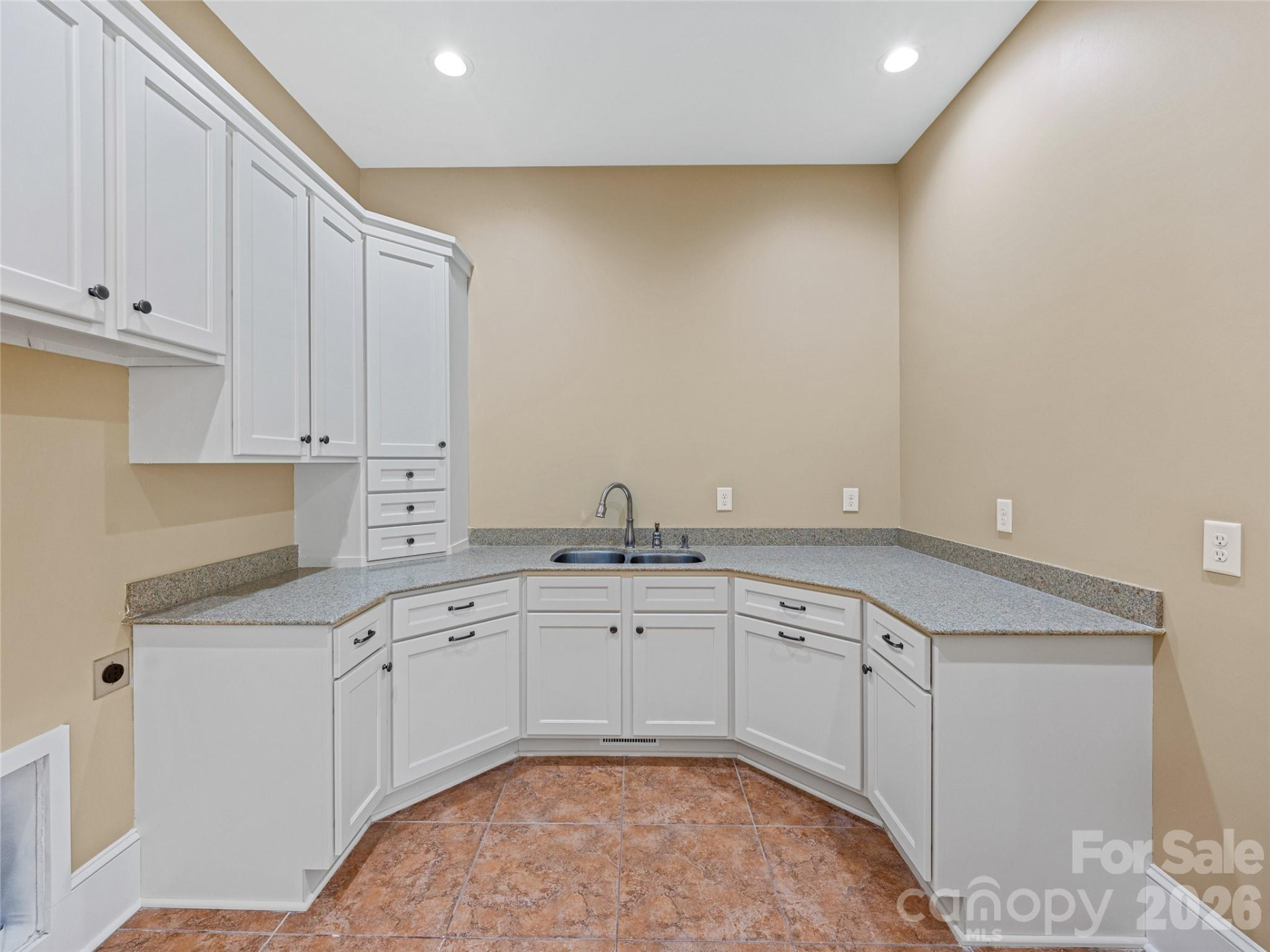 1090 Pearidge Road - Photo 39