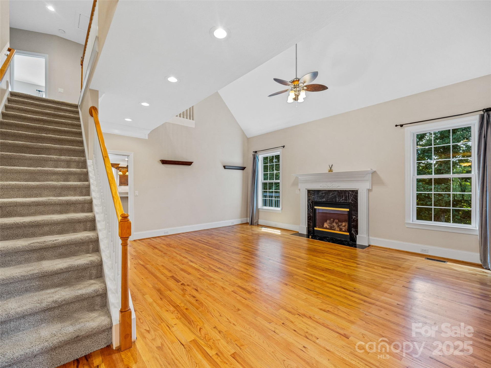 9 Foggy Glen Drive - Photo 13