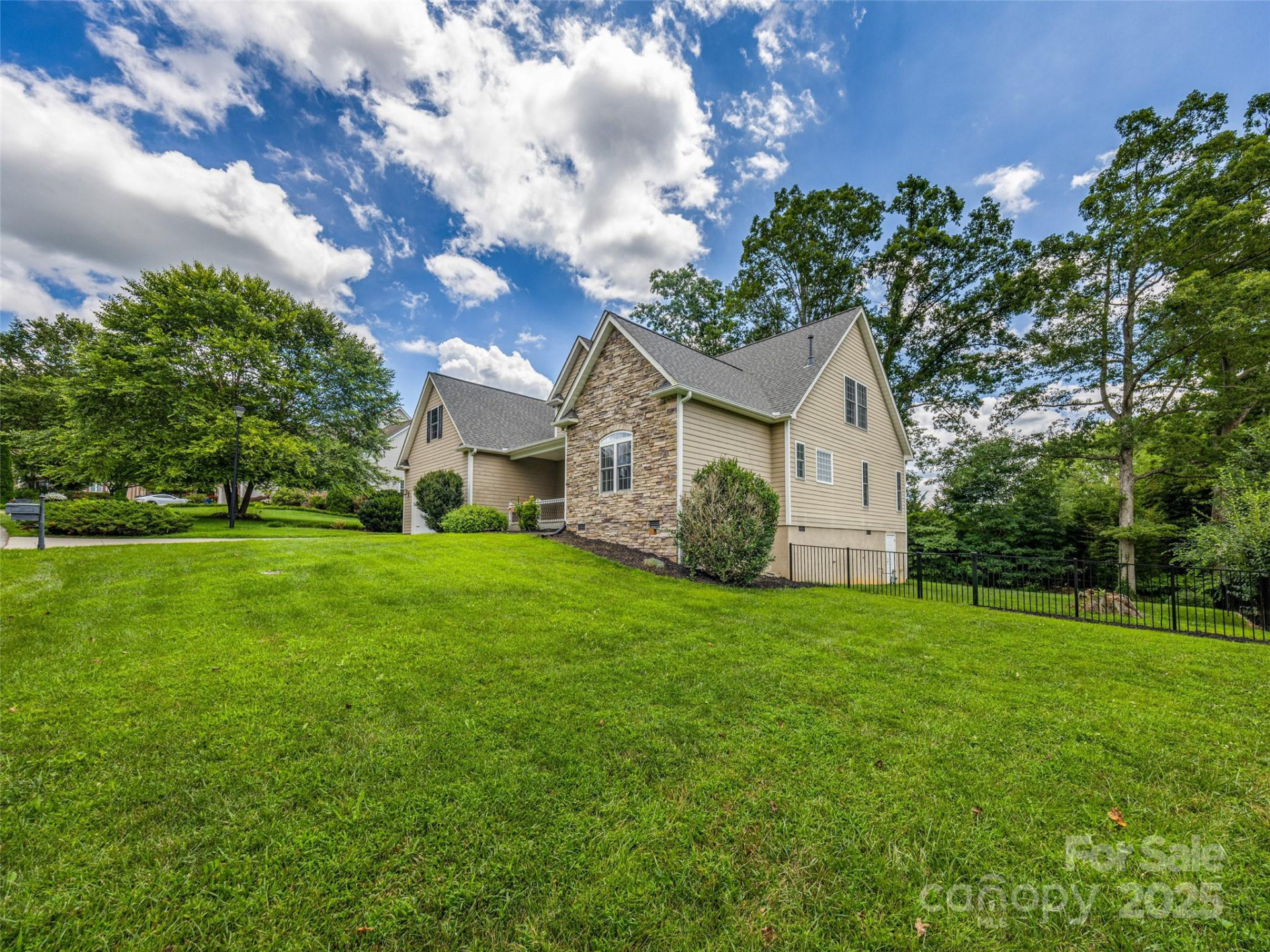9 Foggy Glen Drive - Photo 3