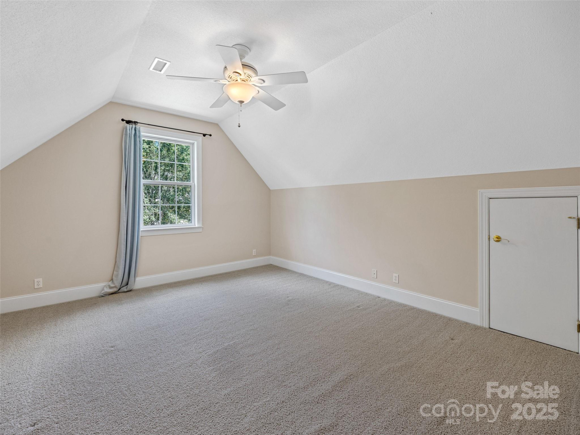9 Foggy Glen Drive - Photo 37