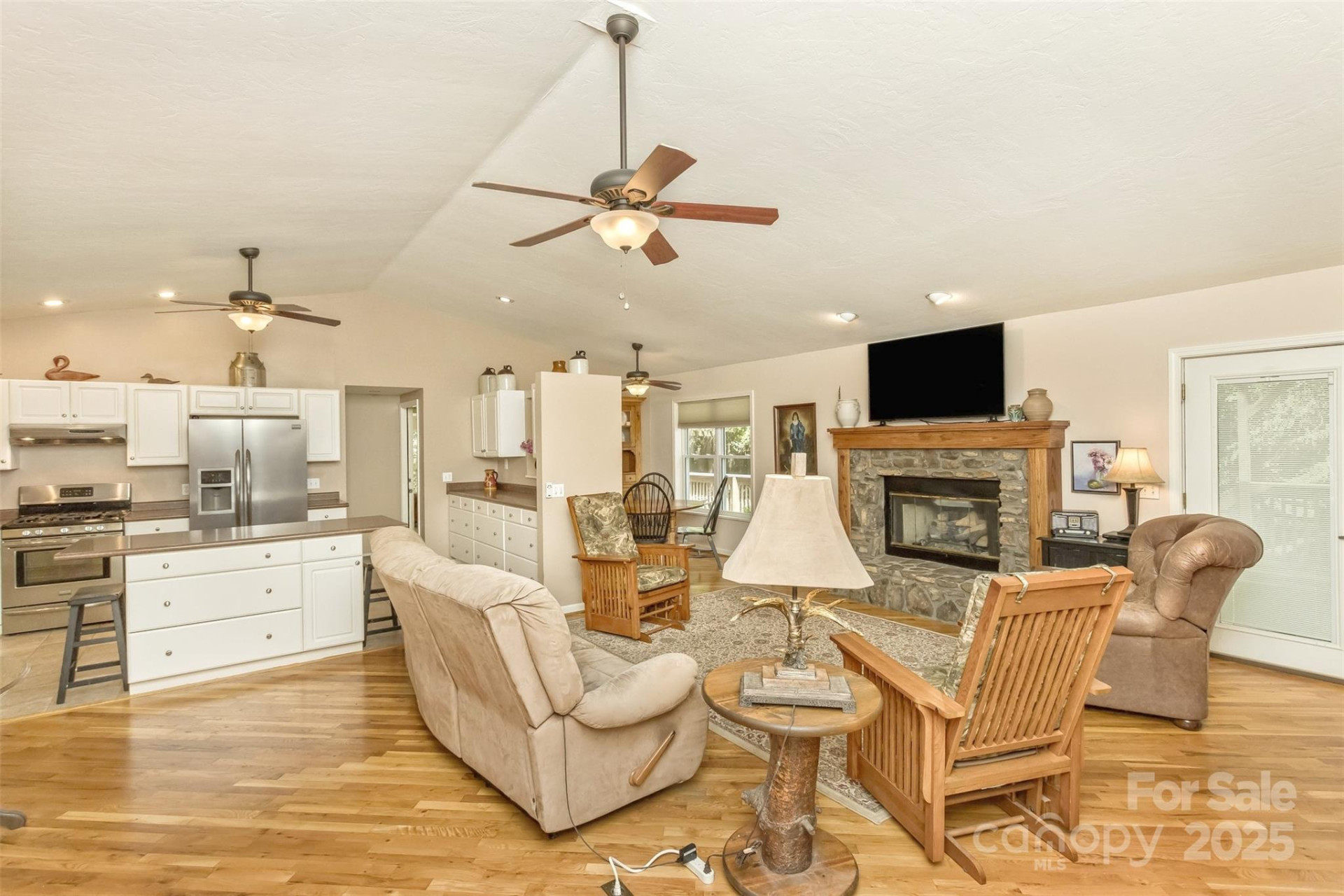 15 Beaverdam Knoll Road - Photo 5