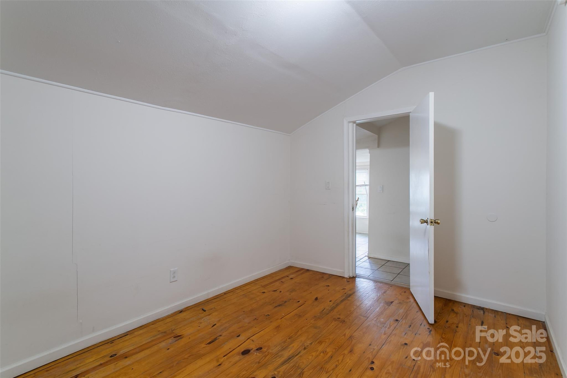 27 Curlee Street - Photo 18