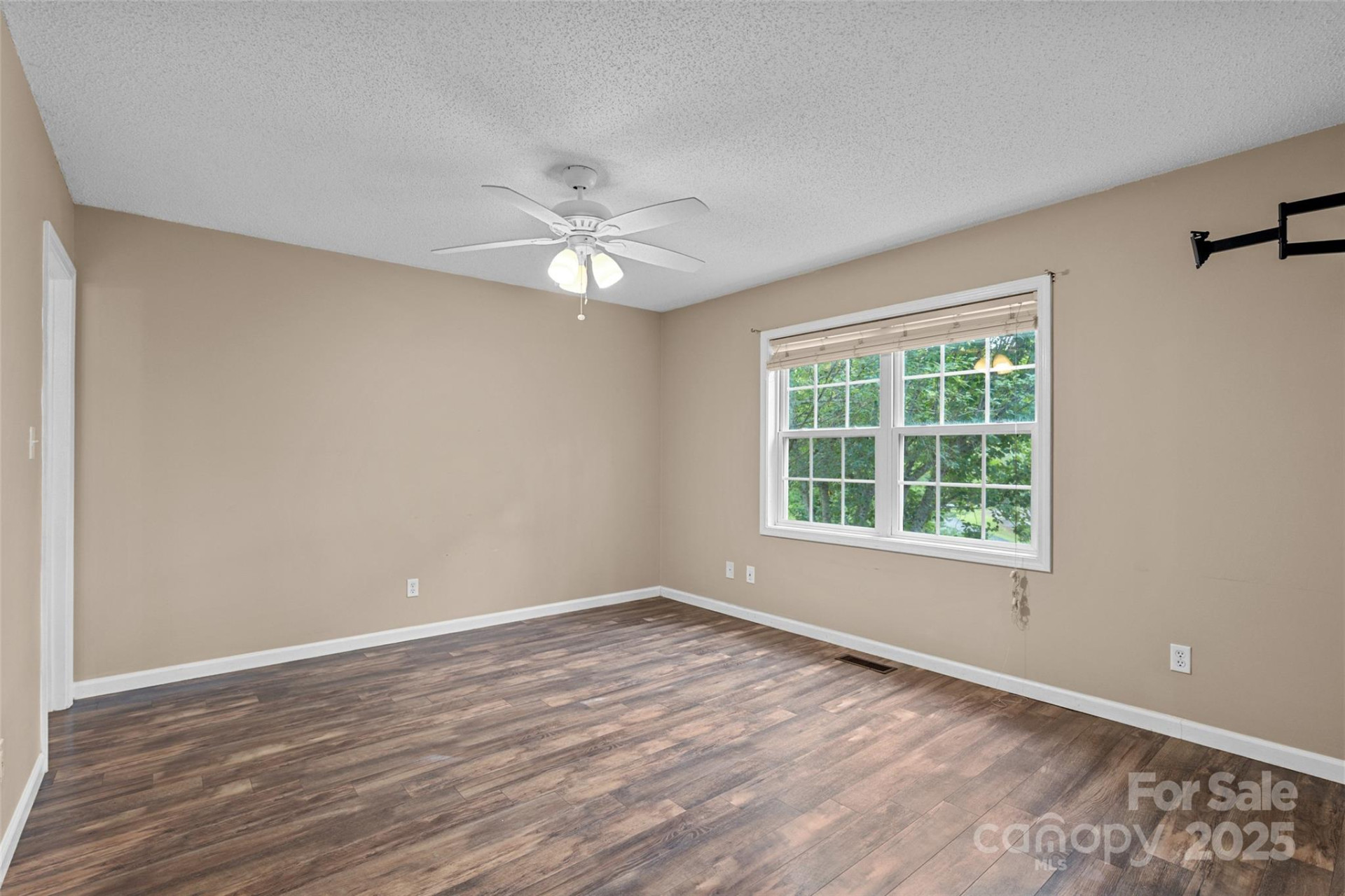 271 Breton Ridge Road - Photo 14