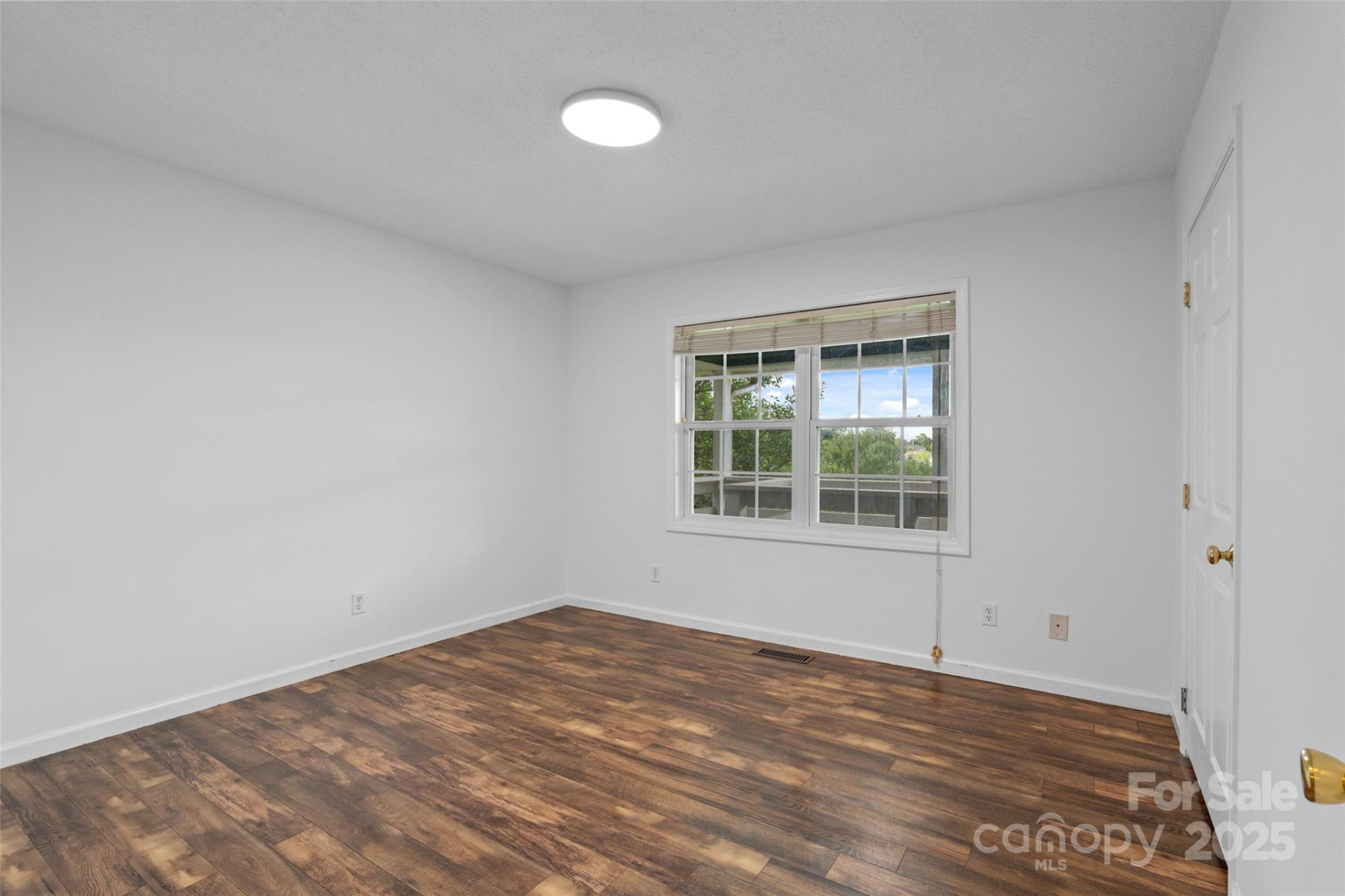 271 Breton Ridge Road - Photo 17