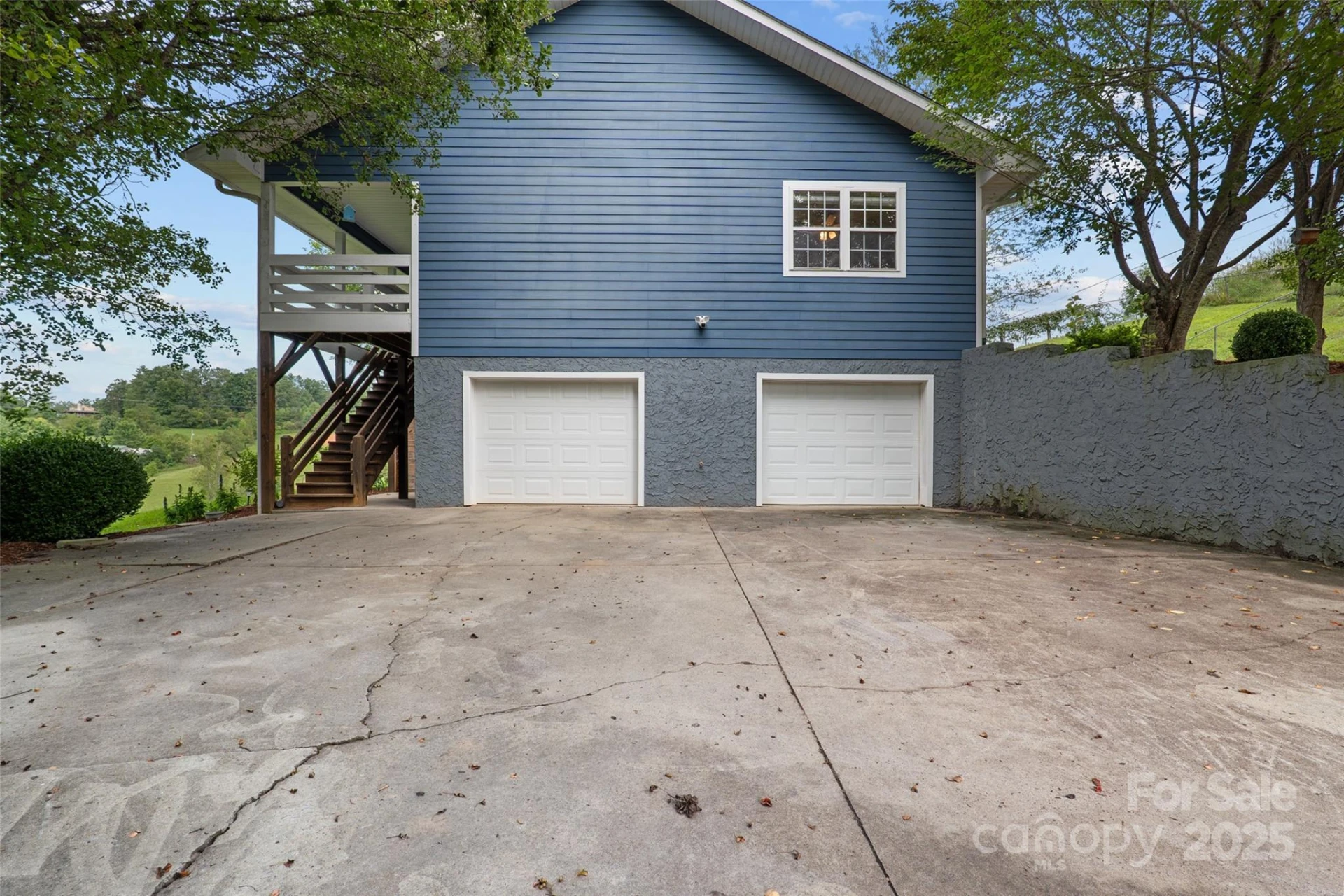 271 Breton Ridge Road - Photo 3