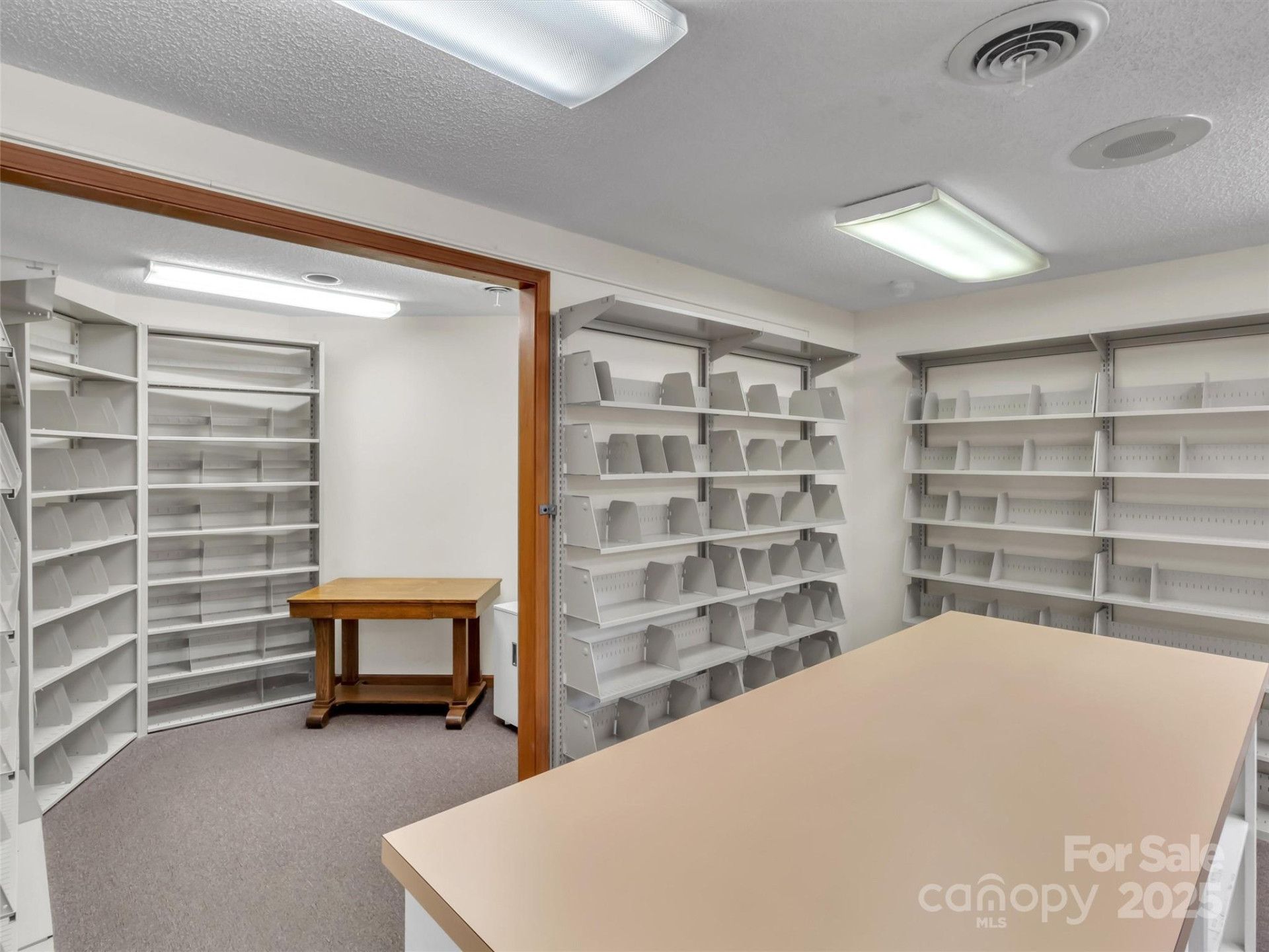 540 Hospital Drive - Photo 15