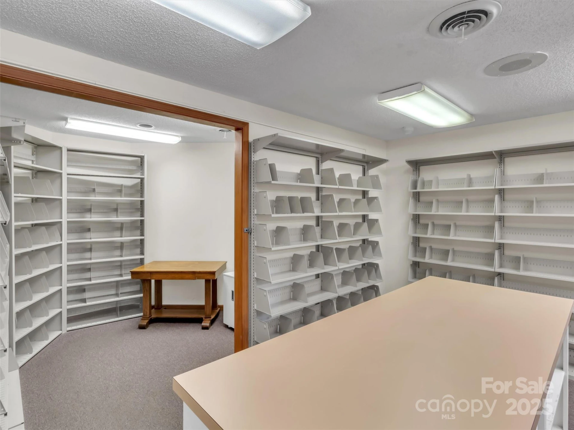 540 Hospital Drive - Photo 15