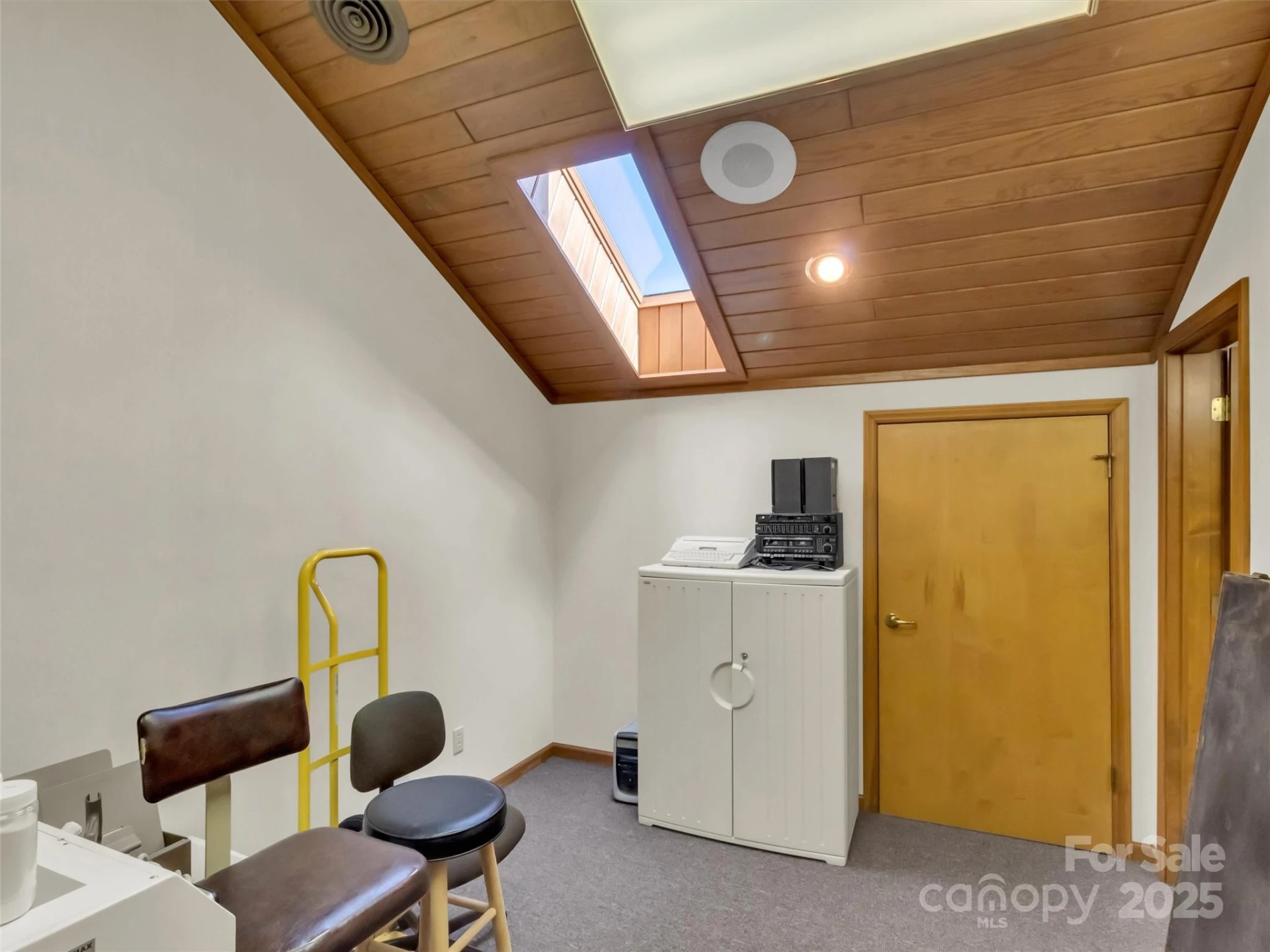 540 Hospital Drive - Photo 30