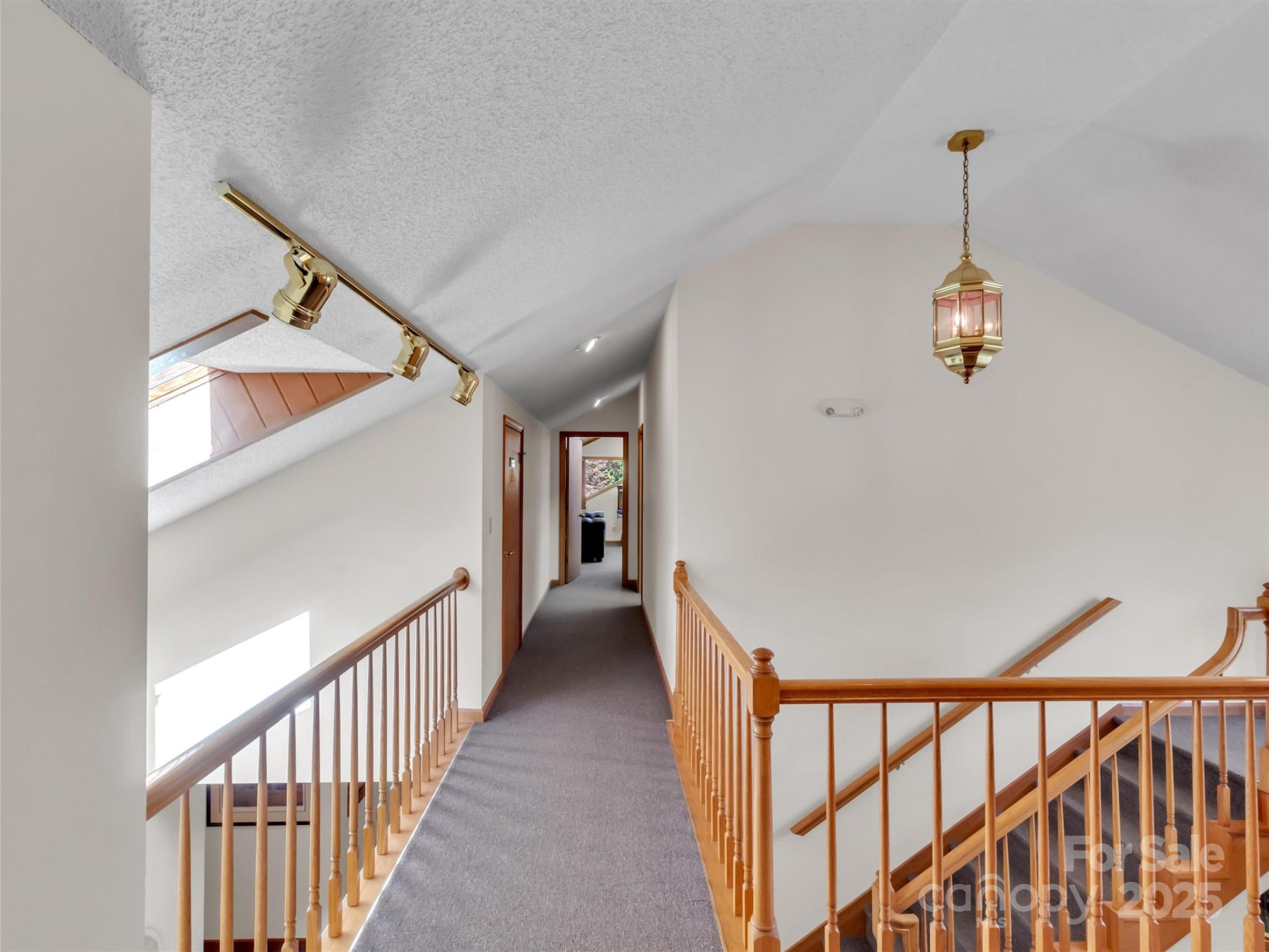 540 Hospital Drive - Photo 32