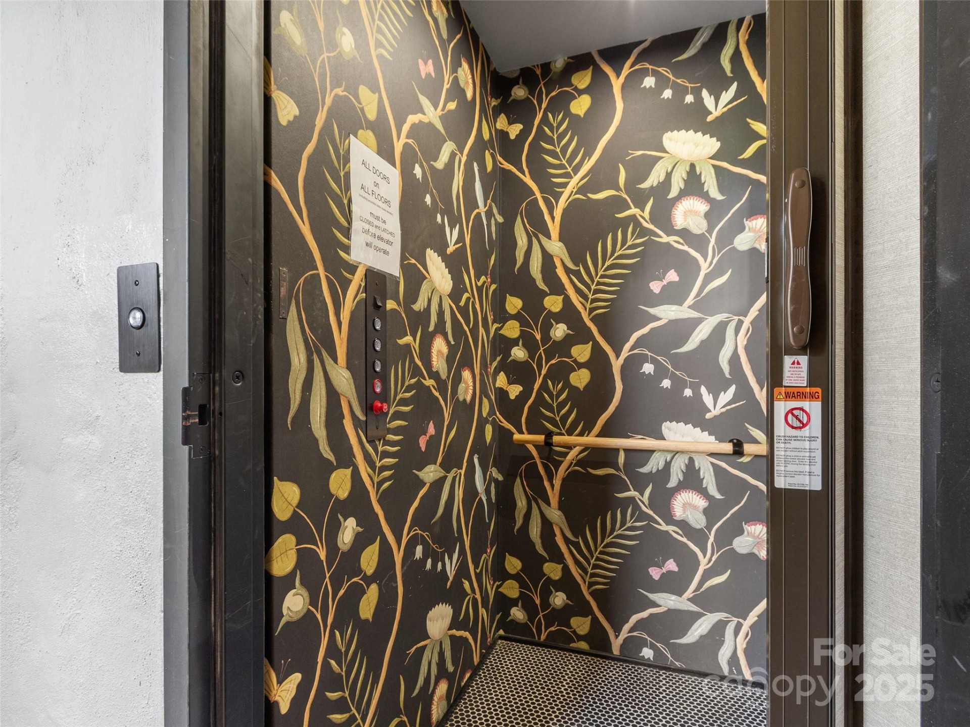 5 Town Square #204 - Photo 3