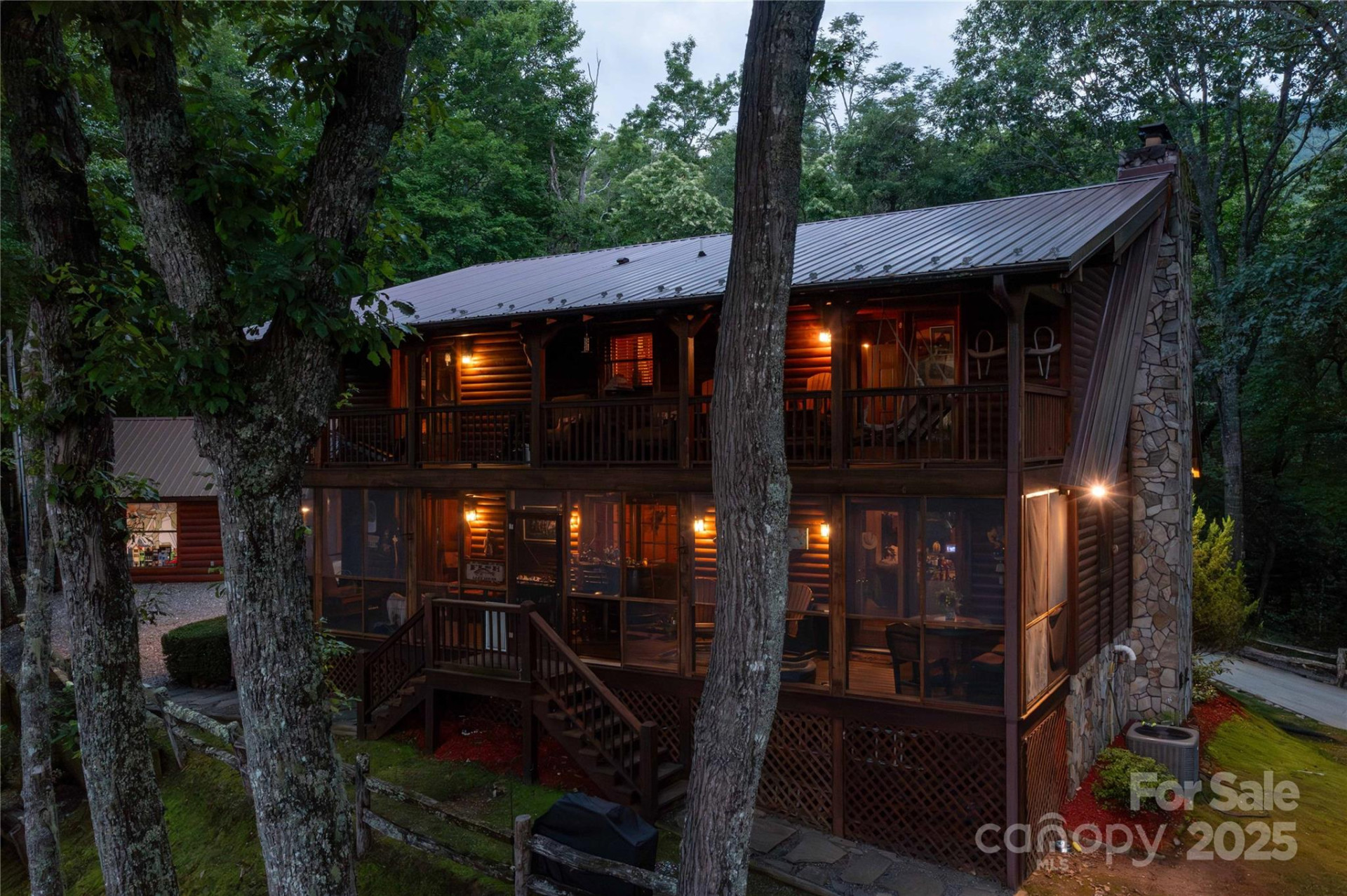 238 Falling Water Drive - Photo 3