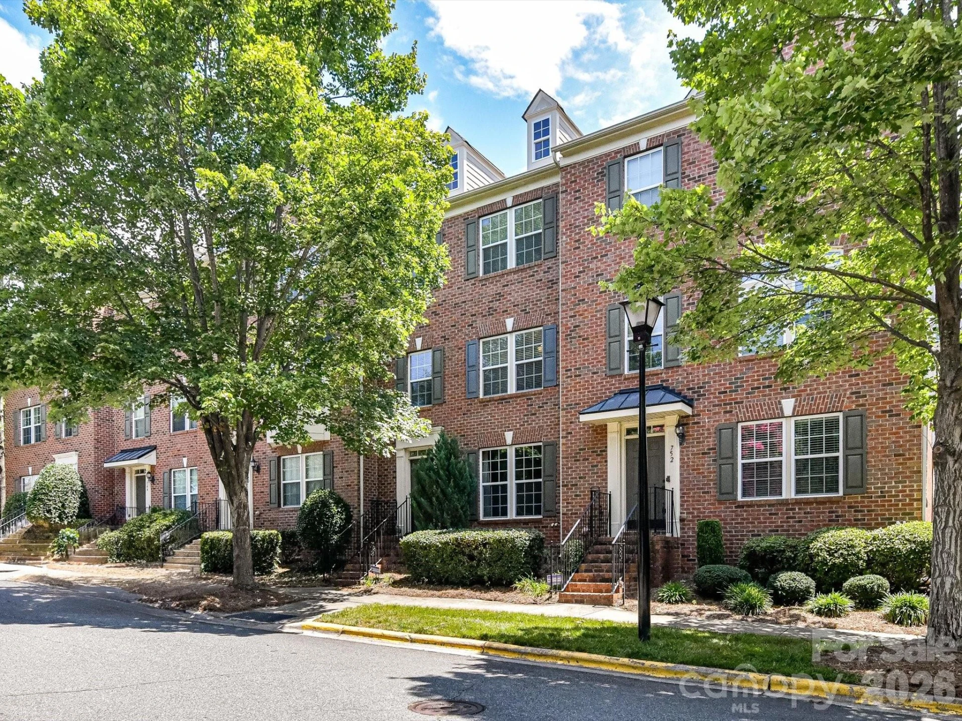 756 Naramore Street - Photo 3
