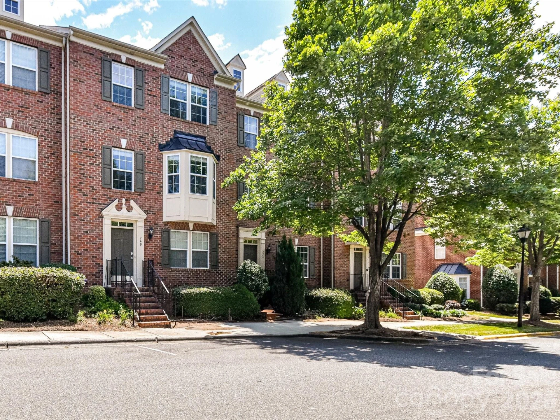 756 Naramore Street - Photo 4