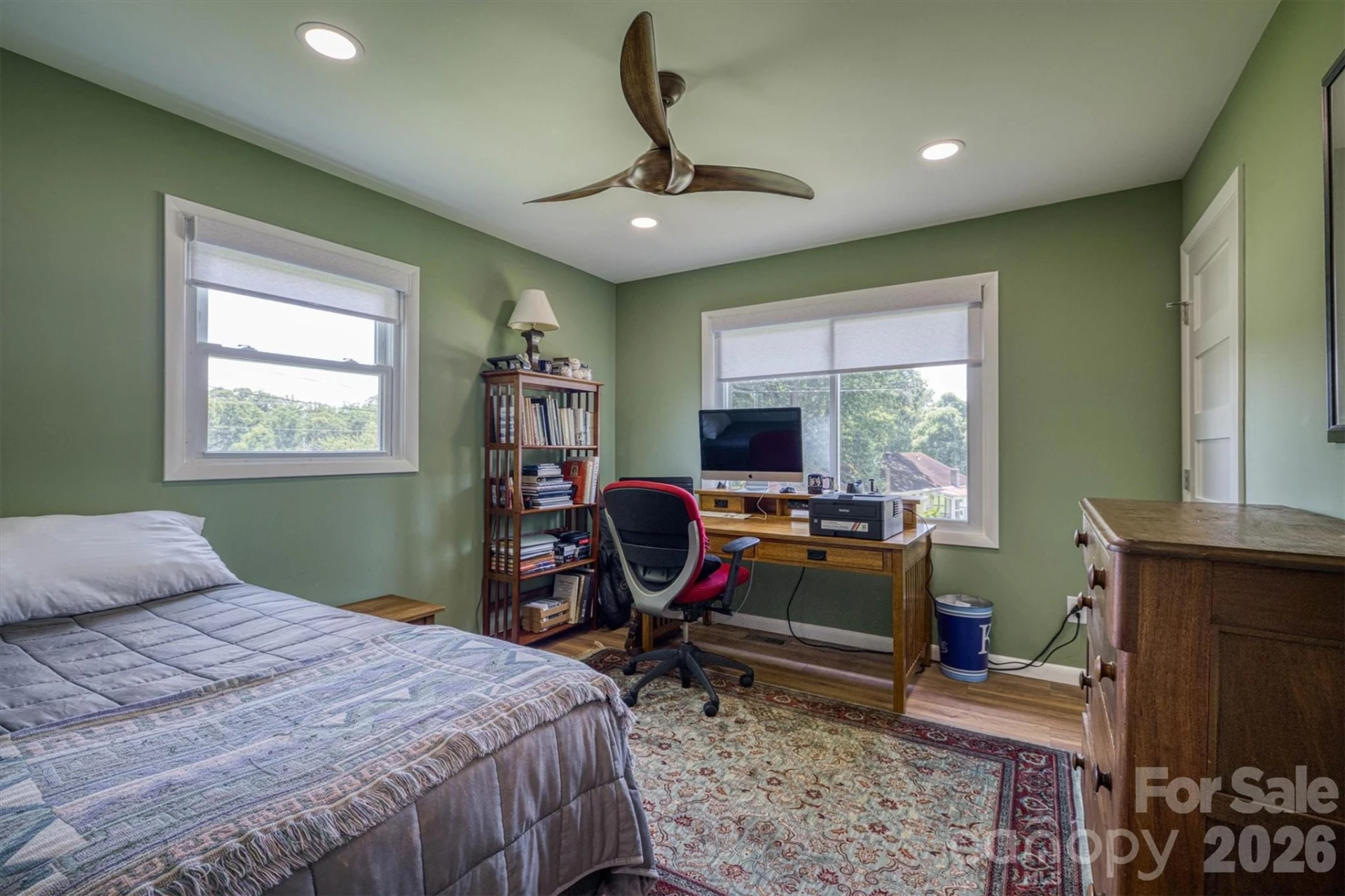214 Howard Street - Photo 17