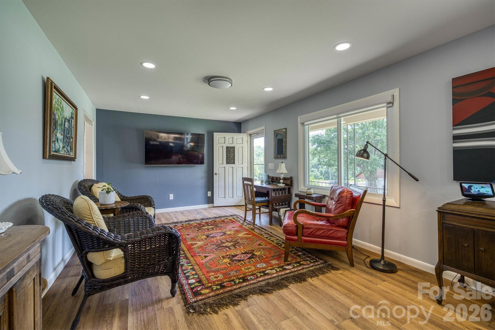 214 Howard Street - Photo 5