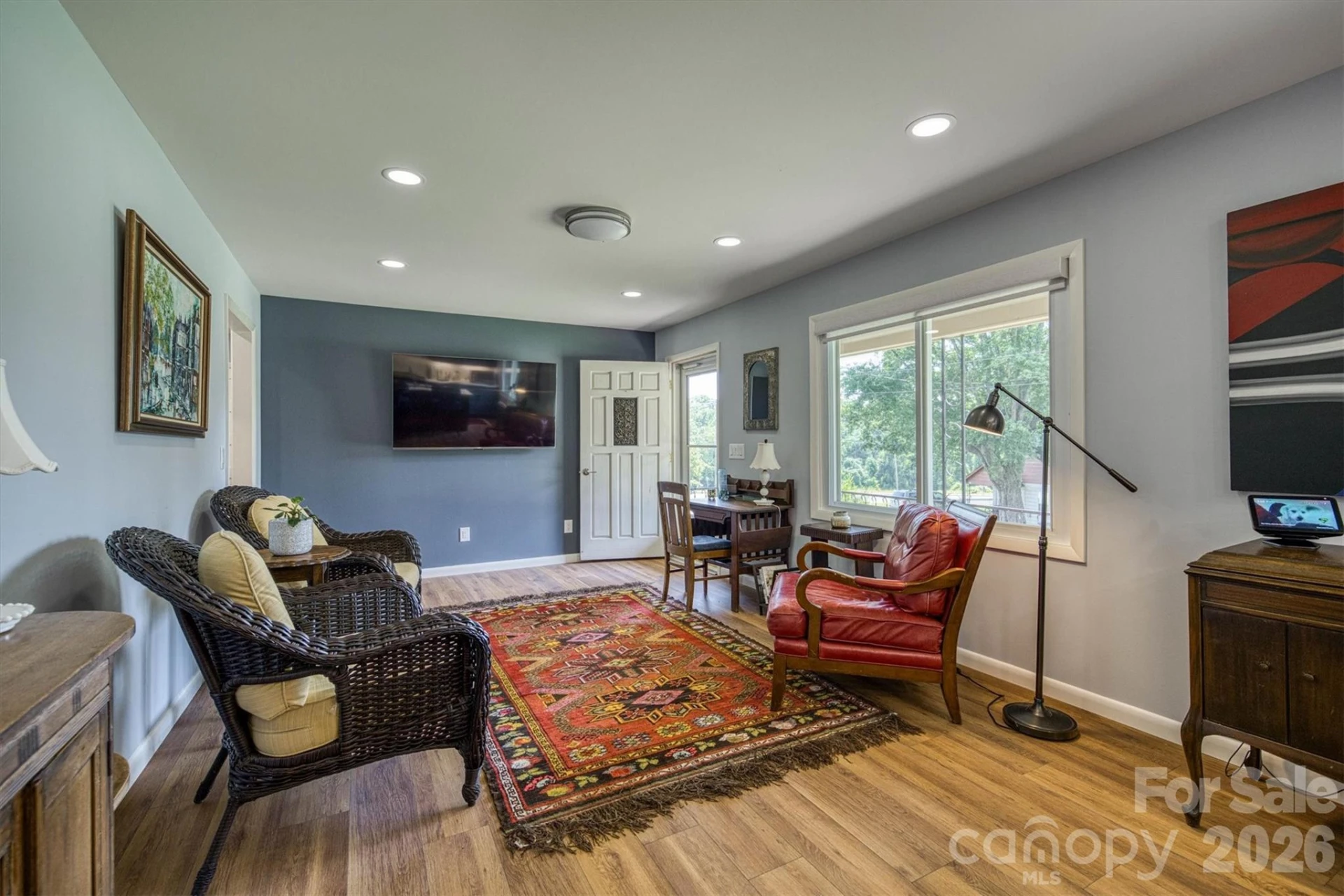 214 Howard Street - Photo 5