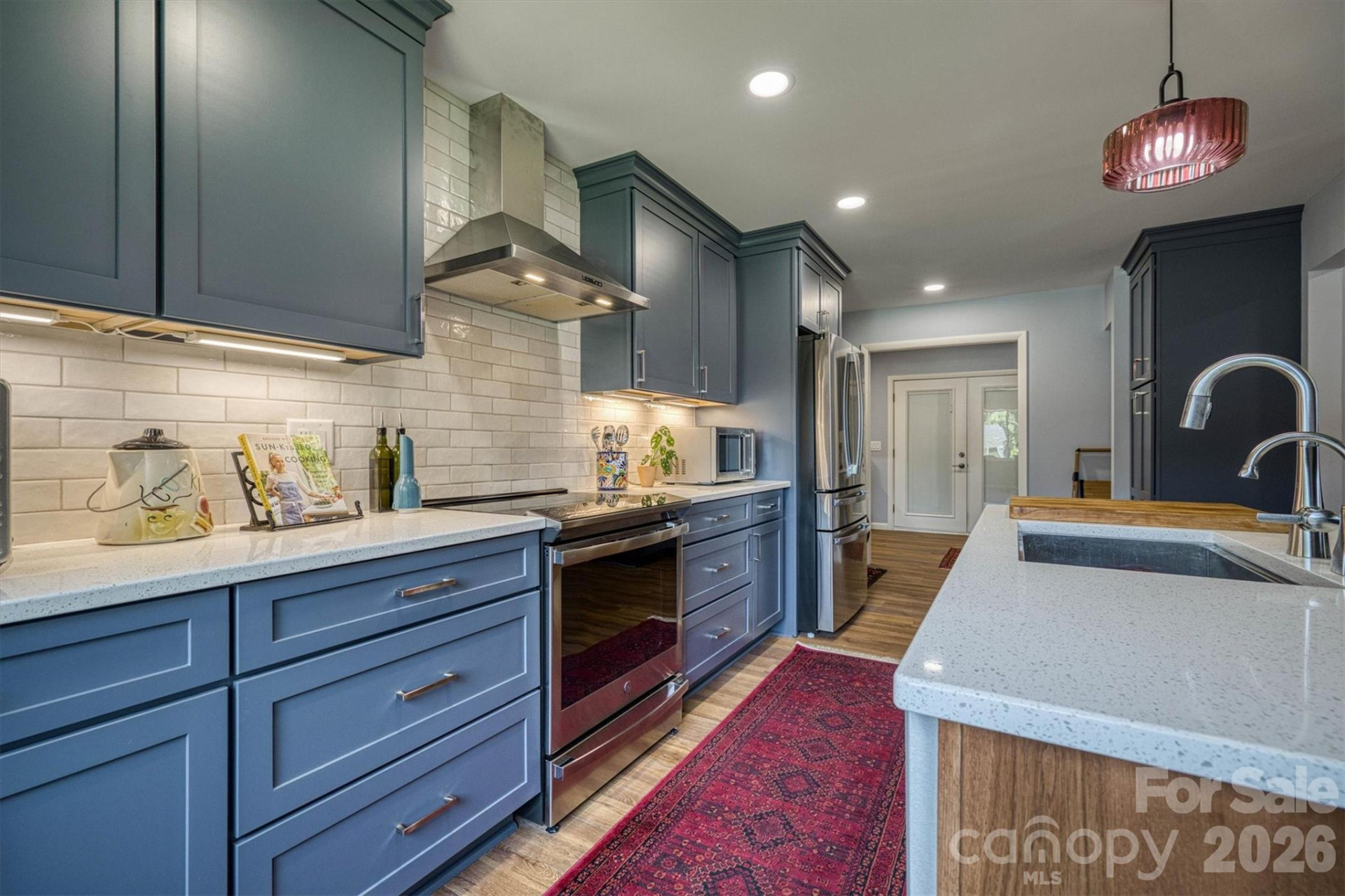 214 Howard Street - Photo 9