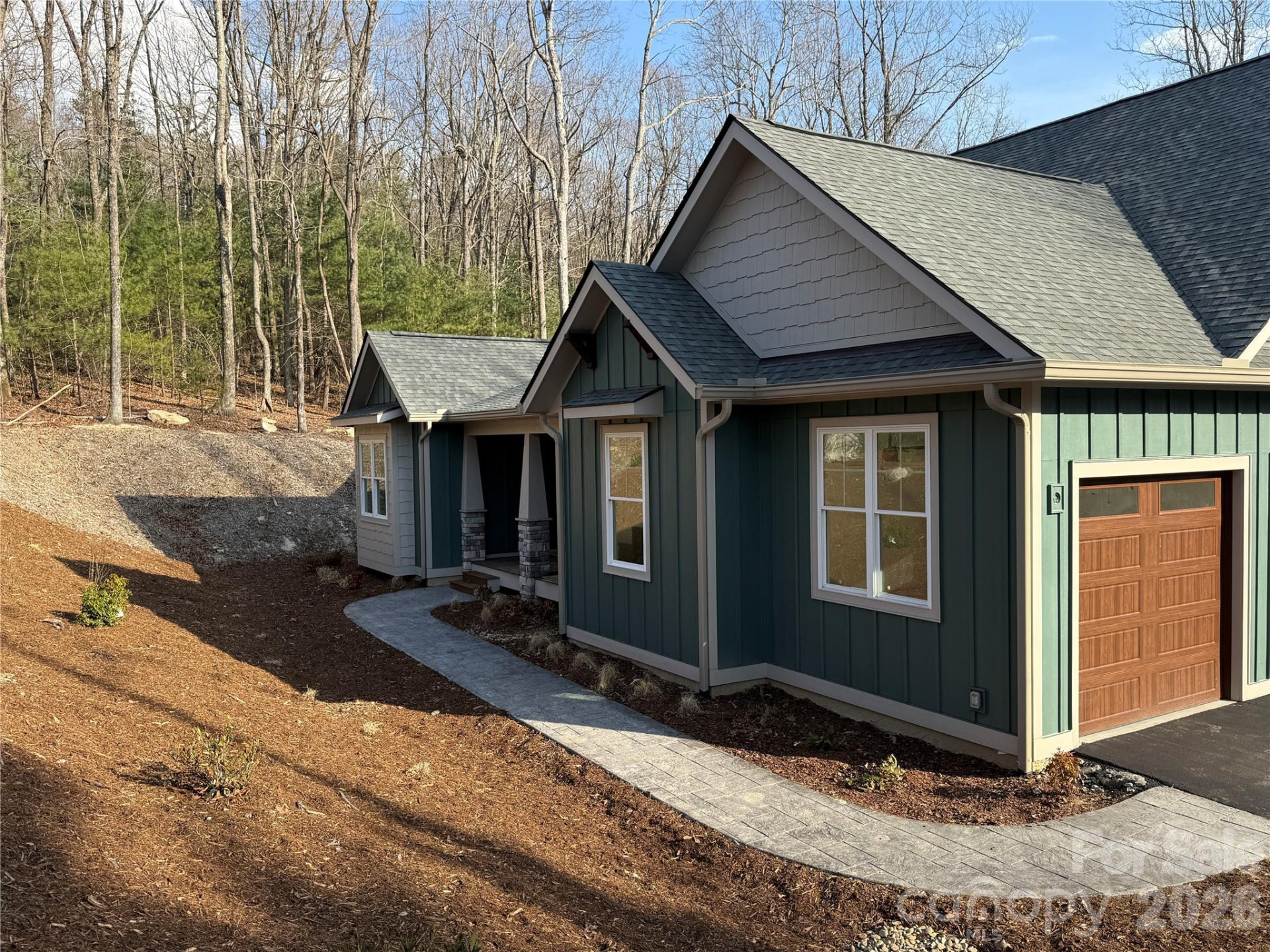 634 Hollybrook Drive - Photo 3