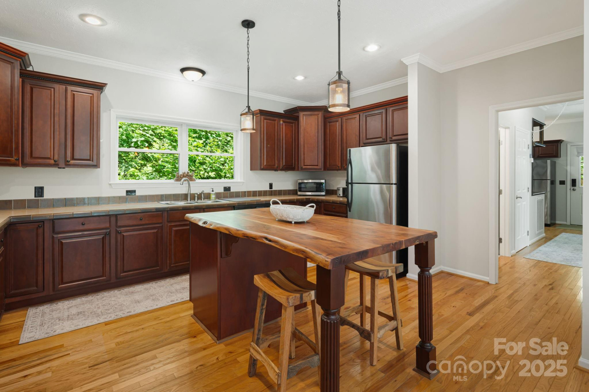 28 Back Stage Pass - Photo 19