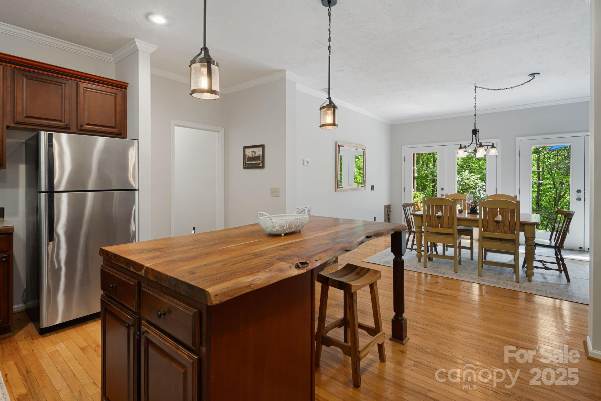 28 Back Stage Pass - Photo 20