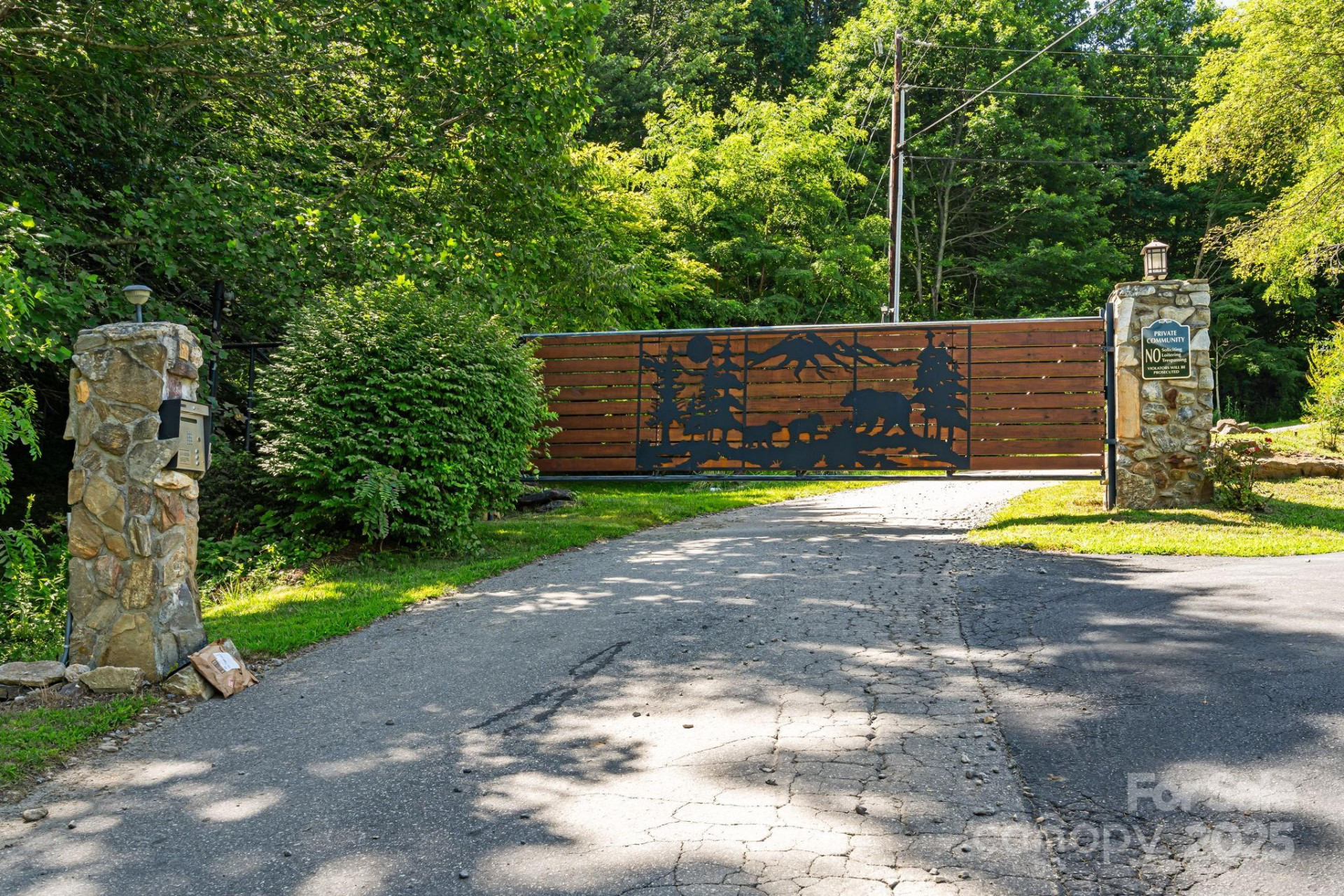 28 Back Stage Pass - Photo 39